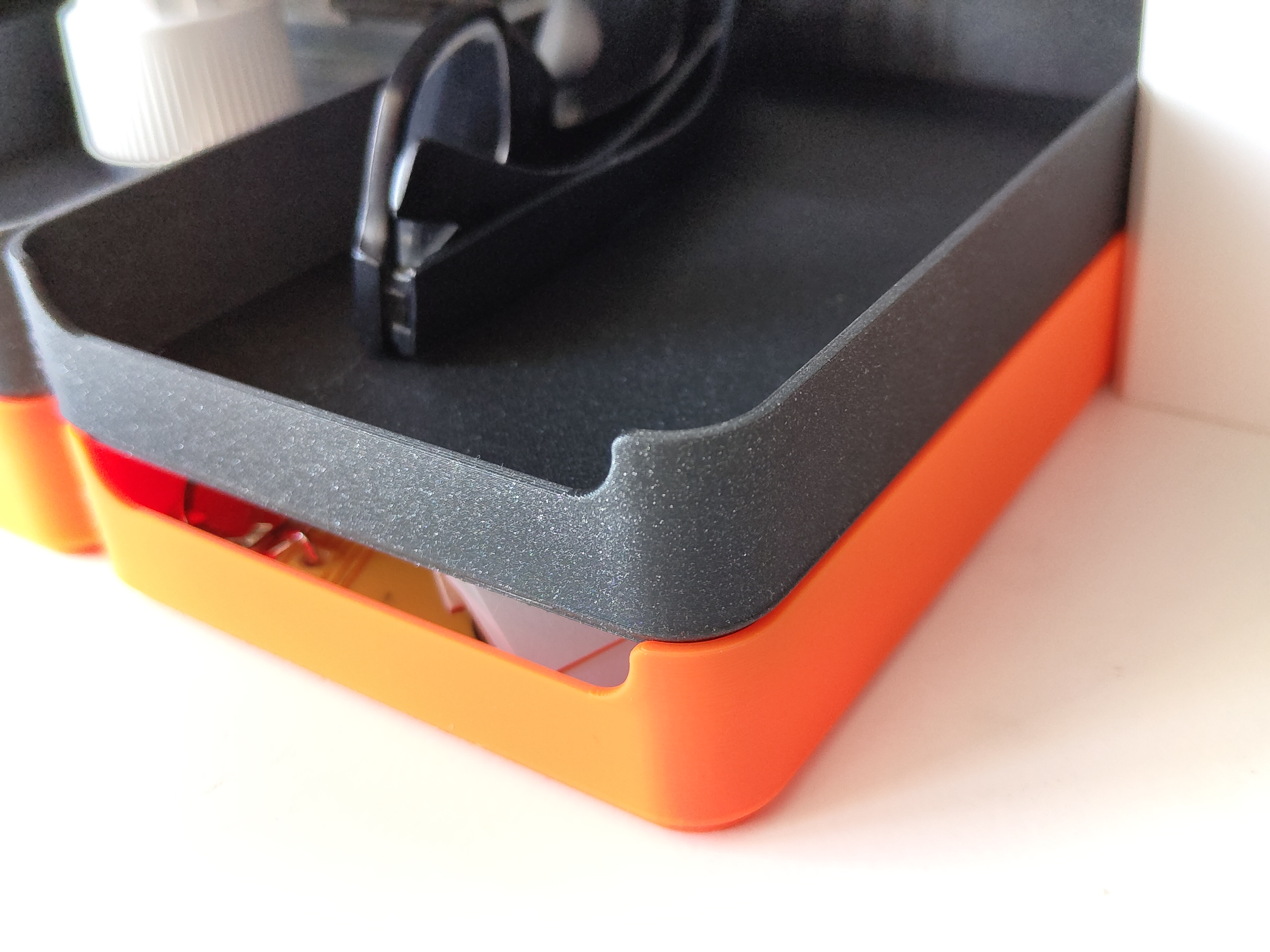 Miniatura 2 do modelo 3D Stackable storage tray