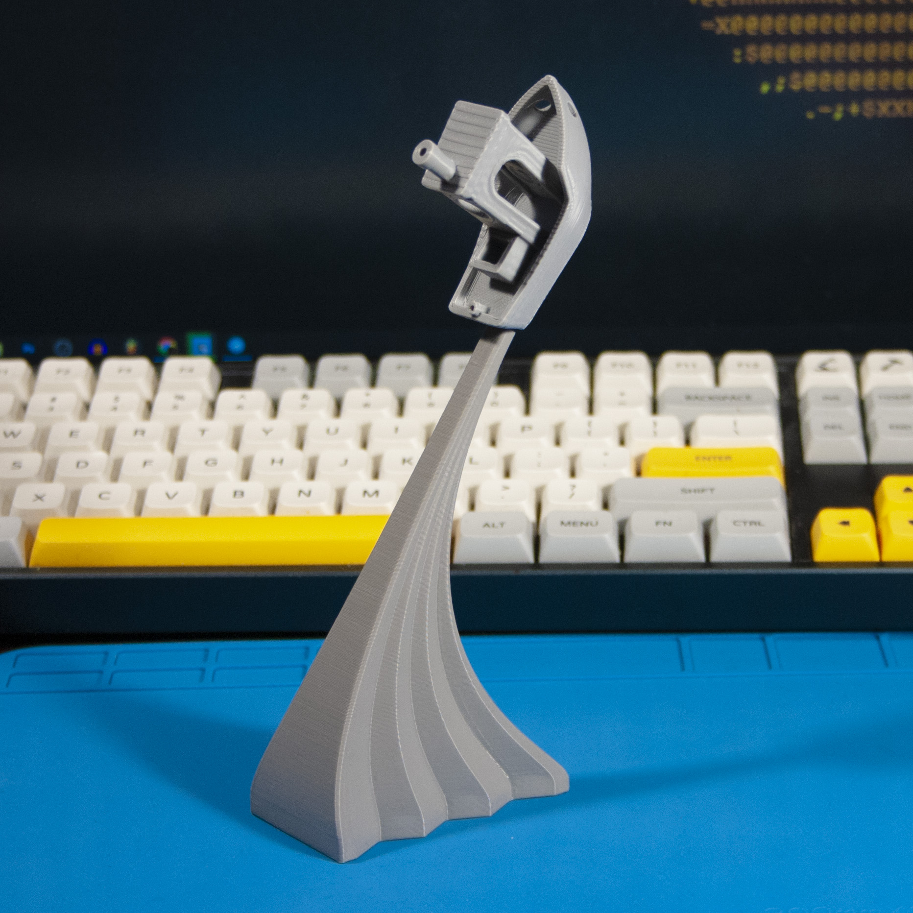 Benchy rocket stand (.step included)