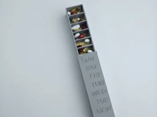 Weekly pill box organizer