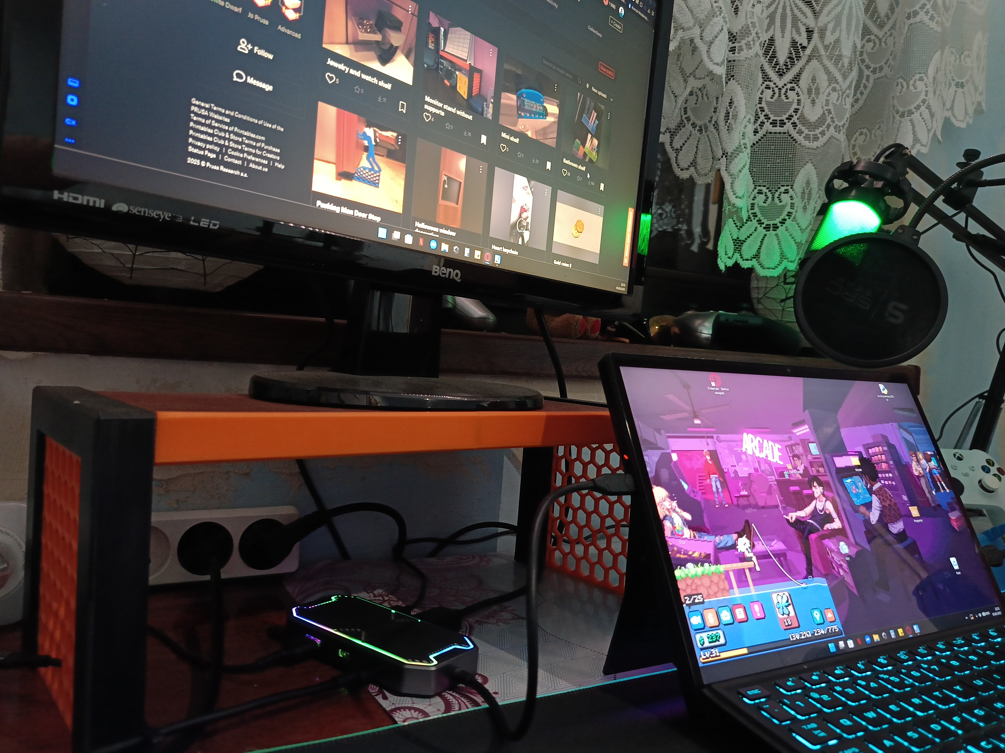 Monitor stand without supports