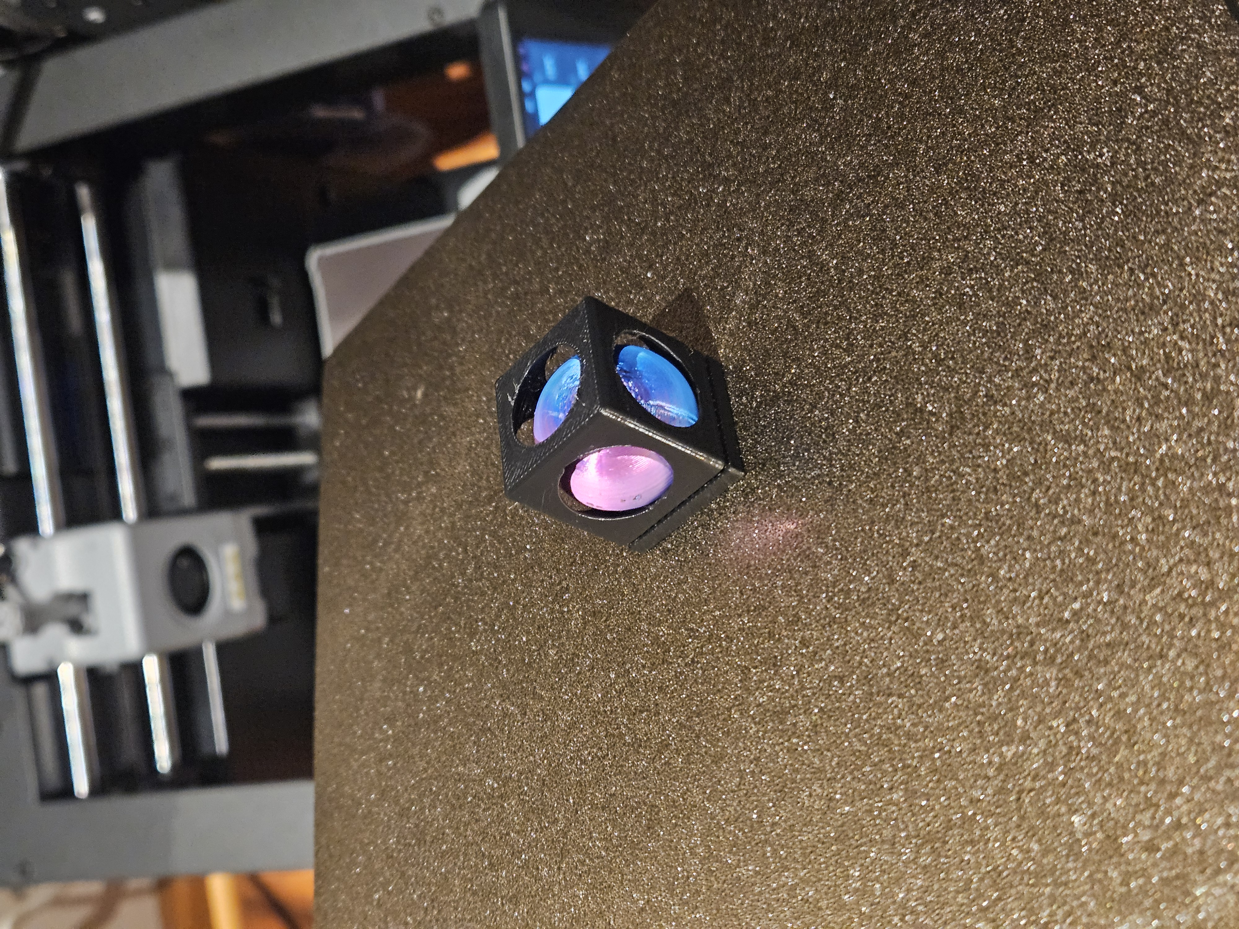 Impossible Cube (multicolor for single filament printers)