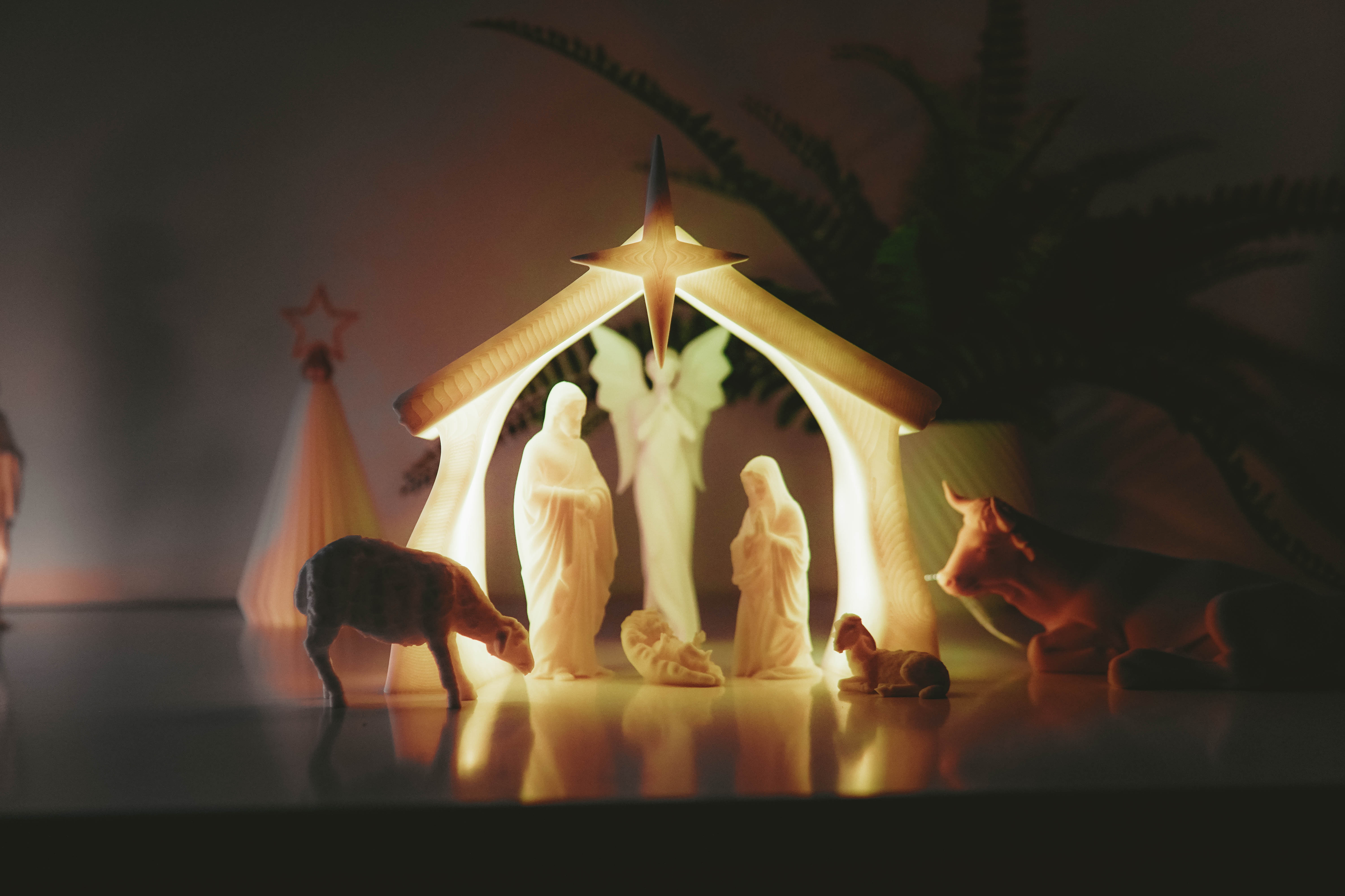 Nativity Scene Lamp