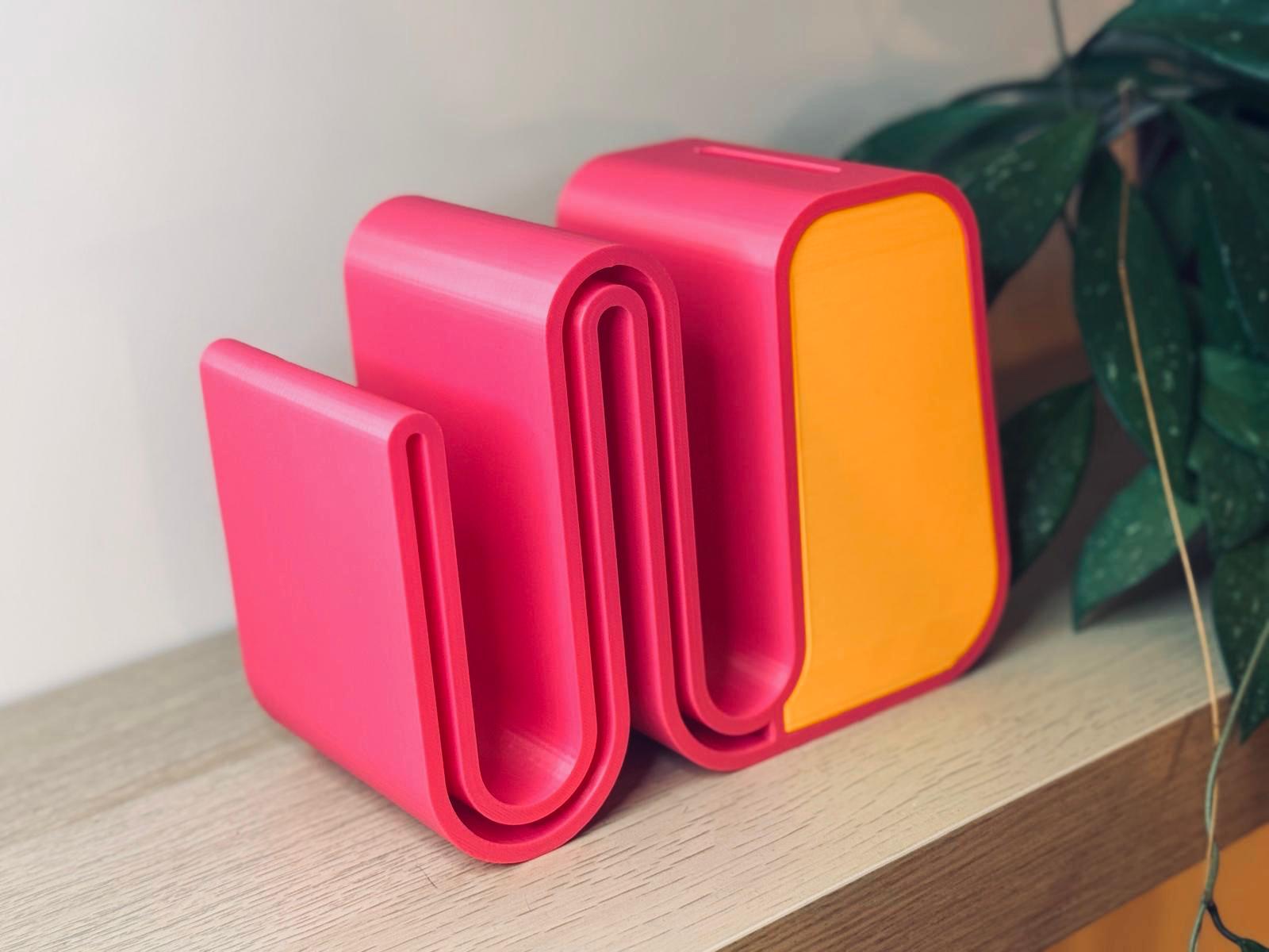 Organizer PC book newspaper with piggy bank