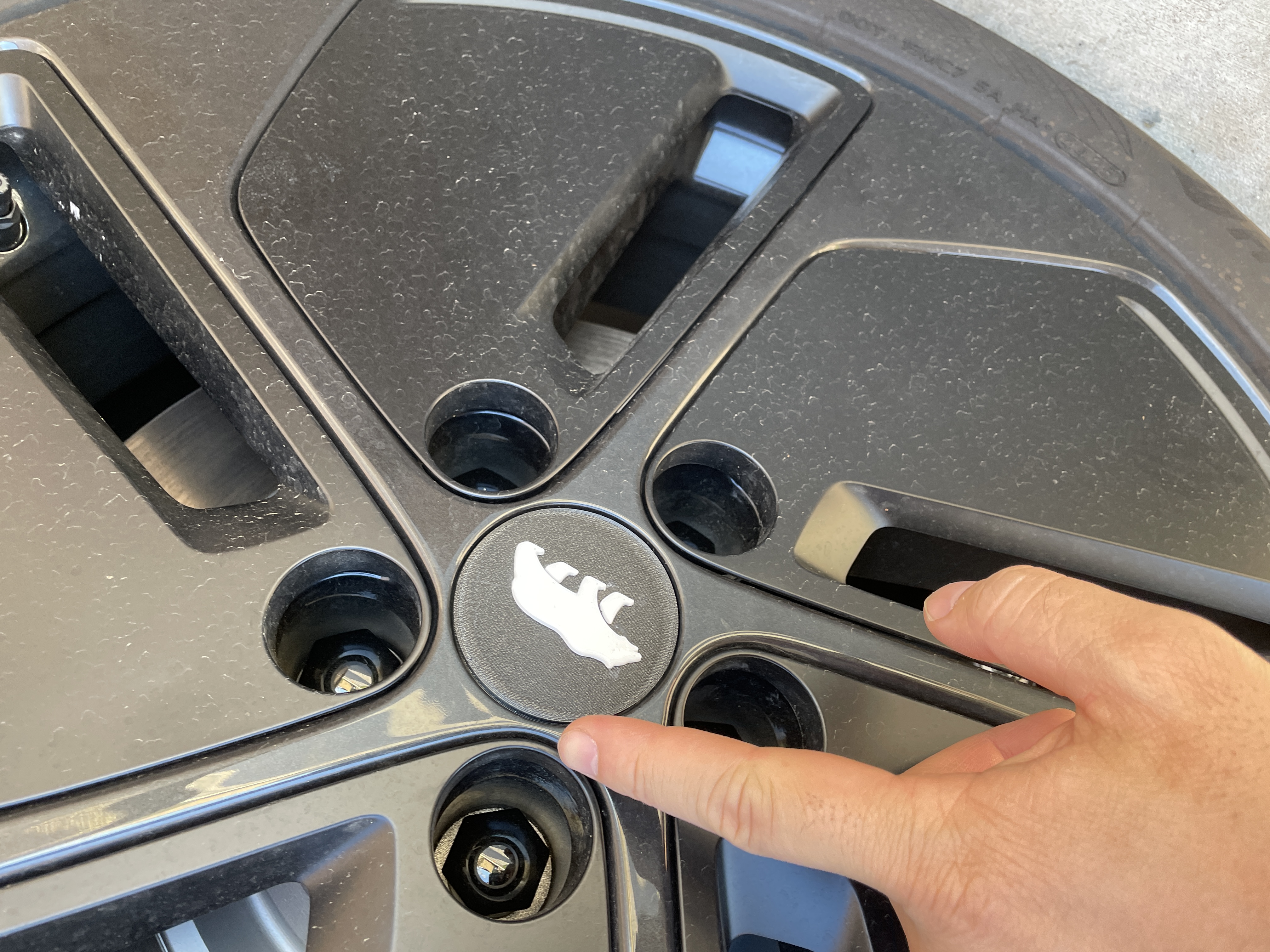 Lucid Floating Rimcap — Free STL | 3DFinder