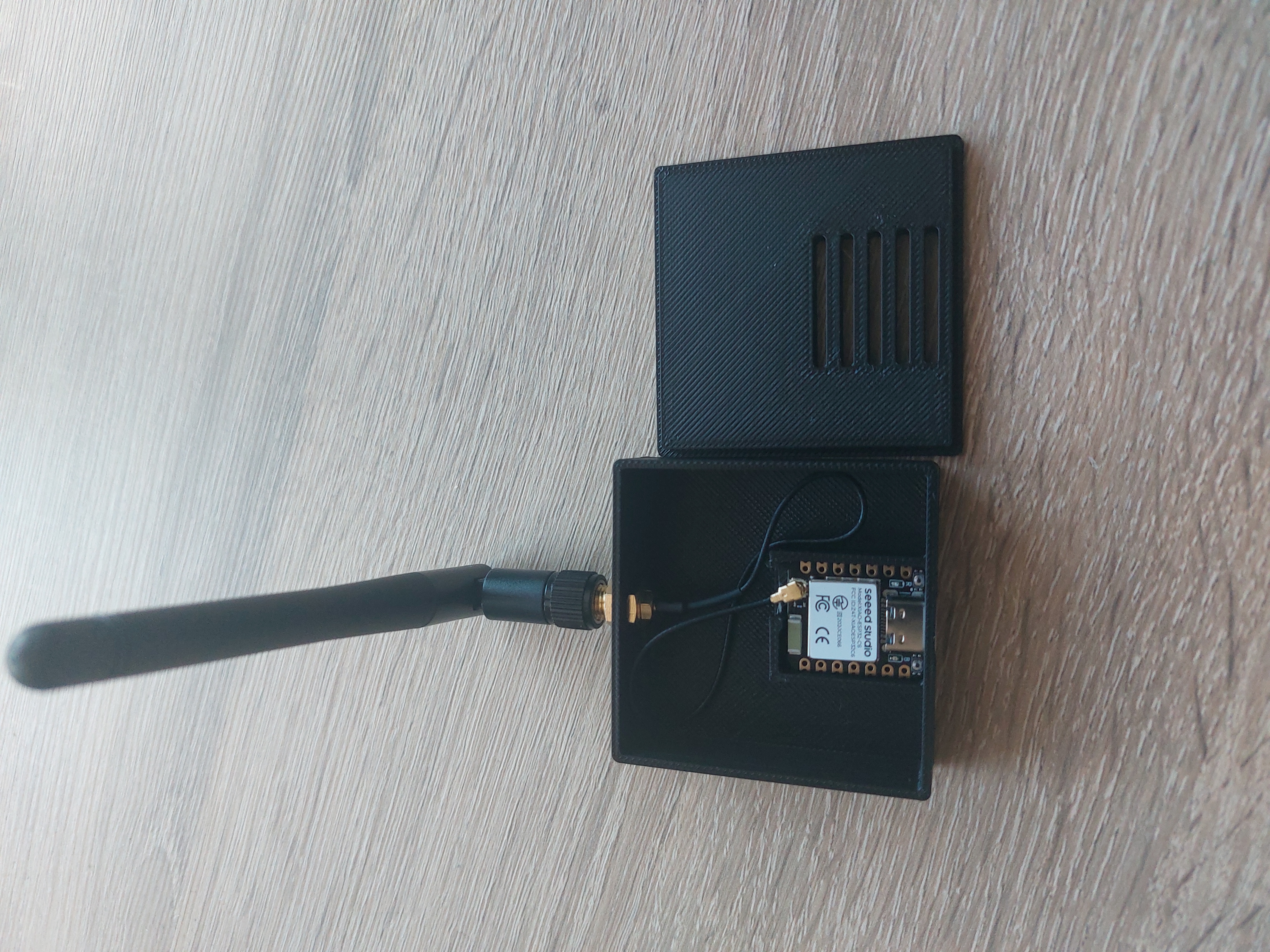 Box ESP32-C6 XIAO