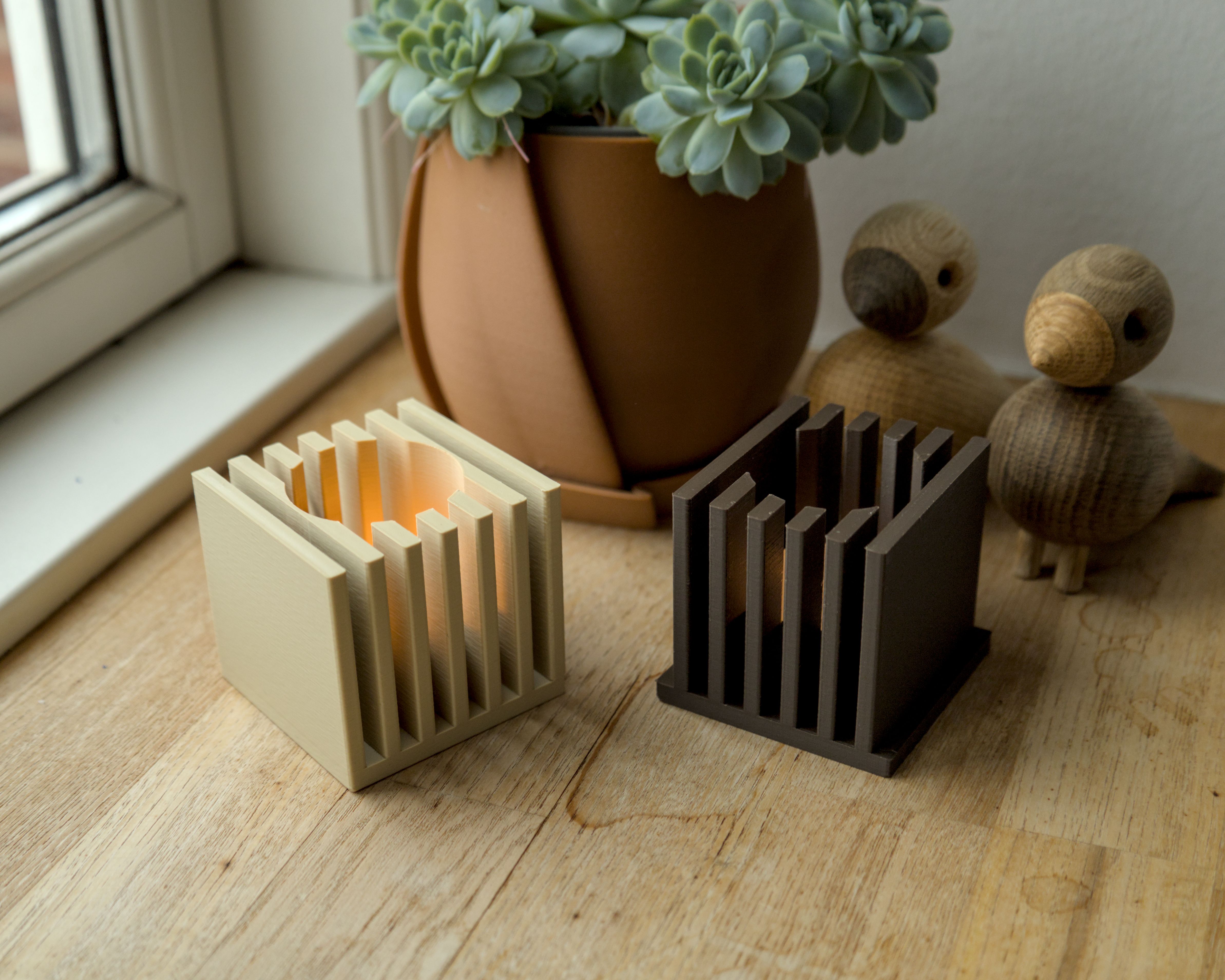 Mapacha tealight candle holder
