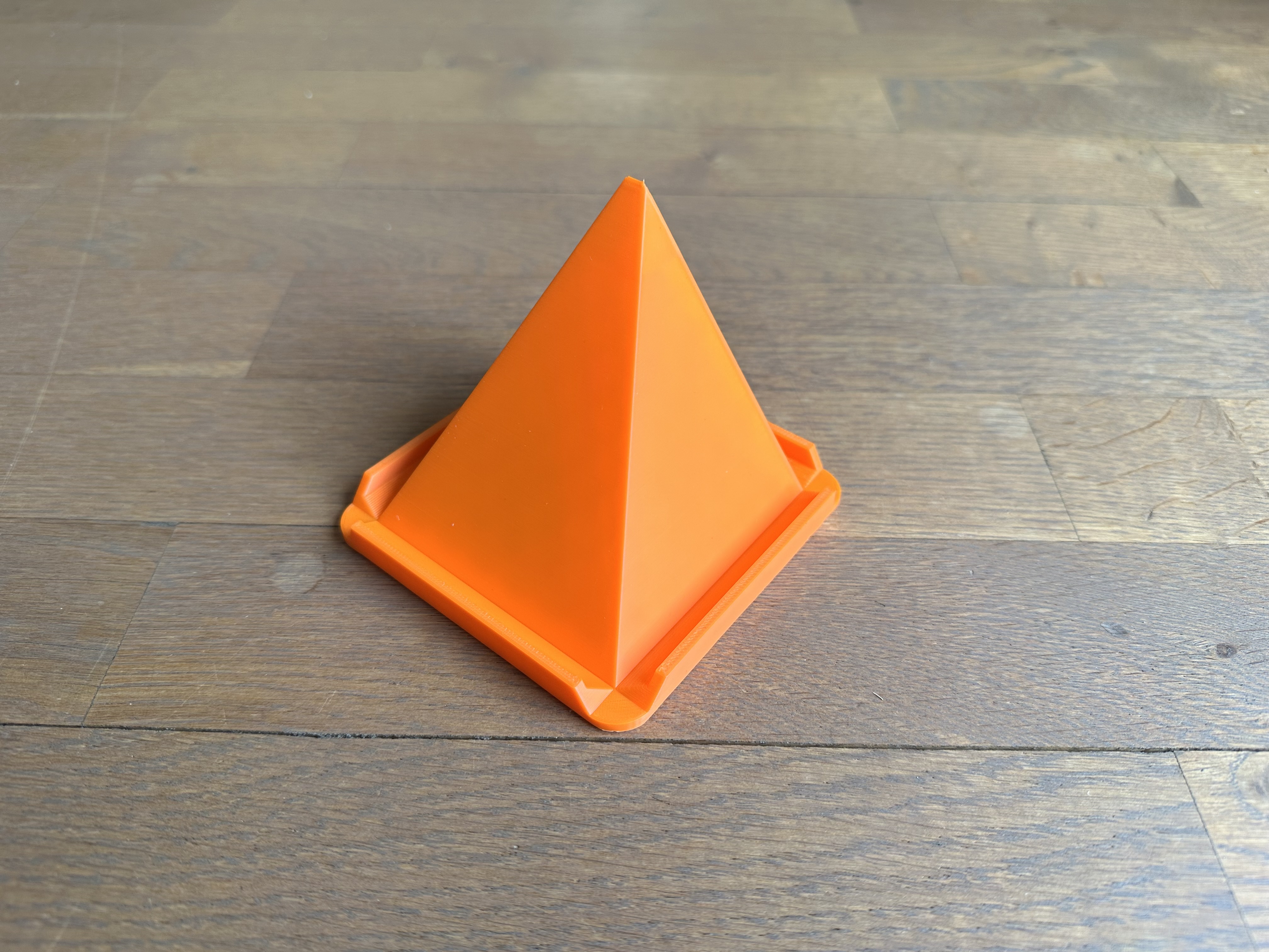 minimalistic tablet or phone stand with multiple angles — miniatura 2