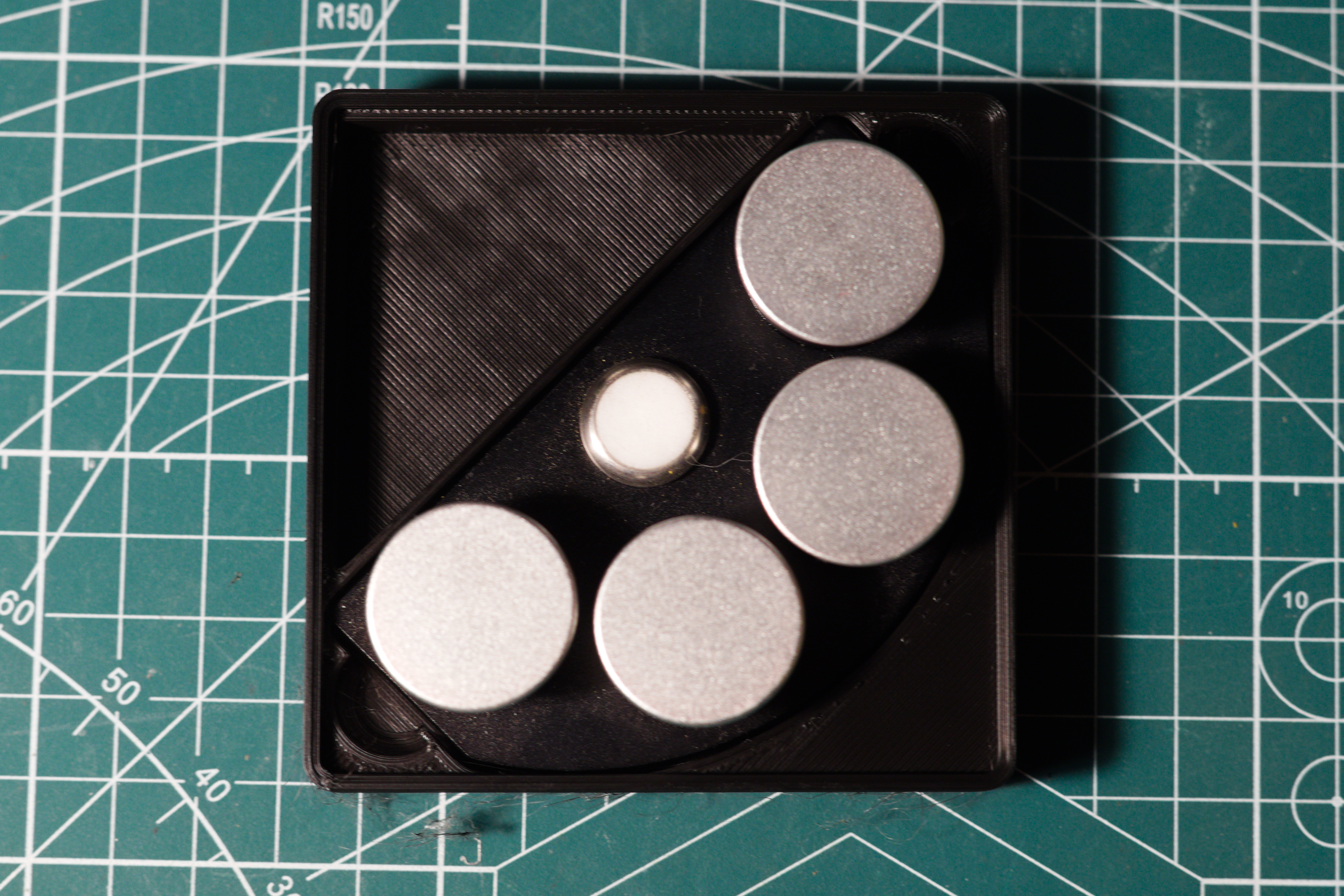 Watchmaker's oiler gridfinity tray 2x2