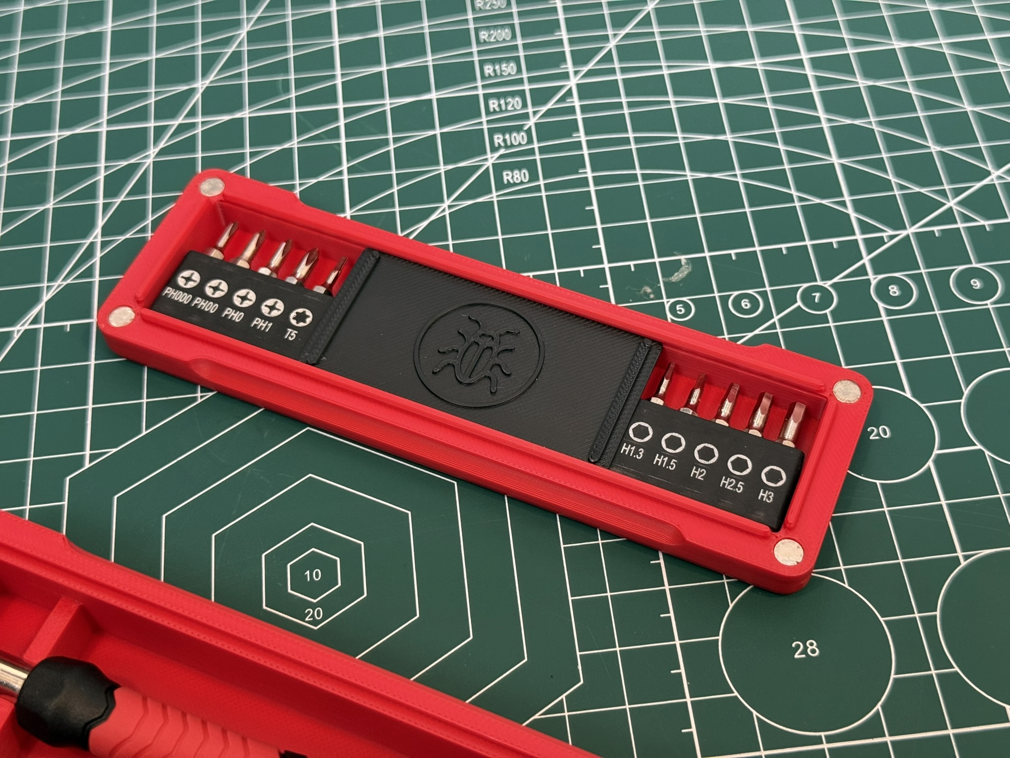 Miniatura 2 do modelo 3D Trojan Precision Screwdriver Case