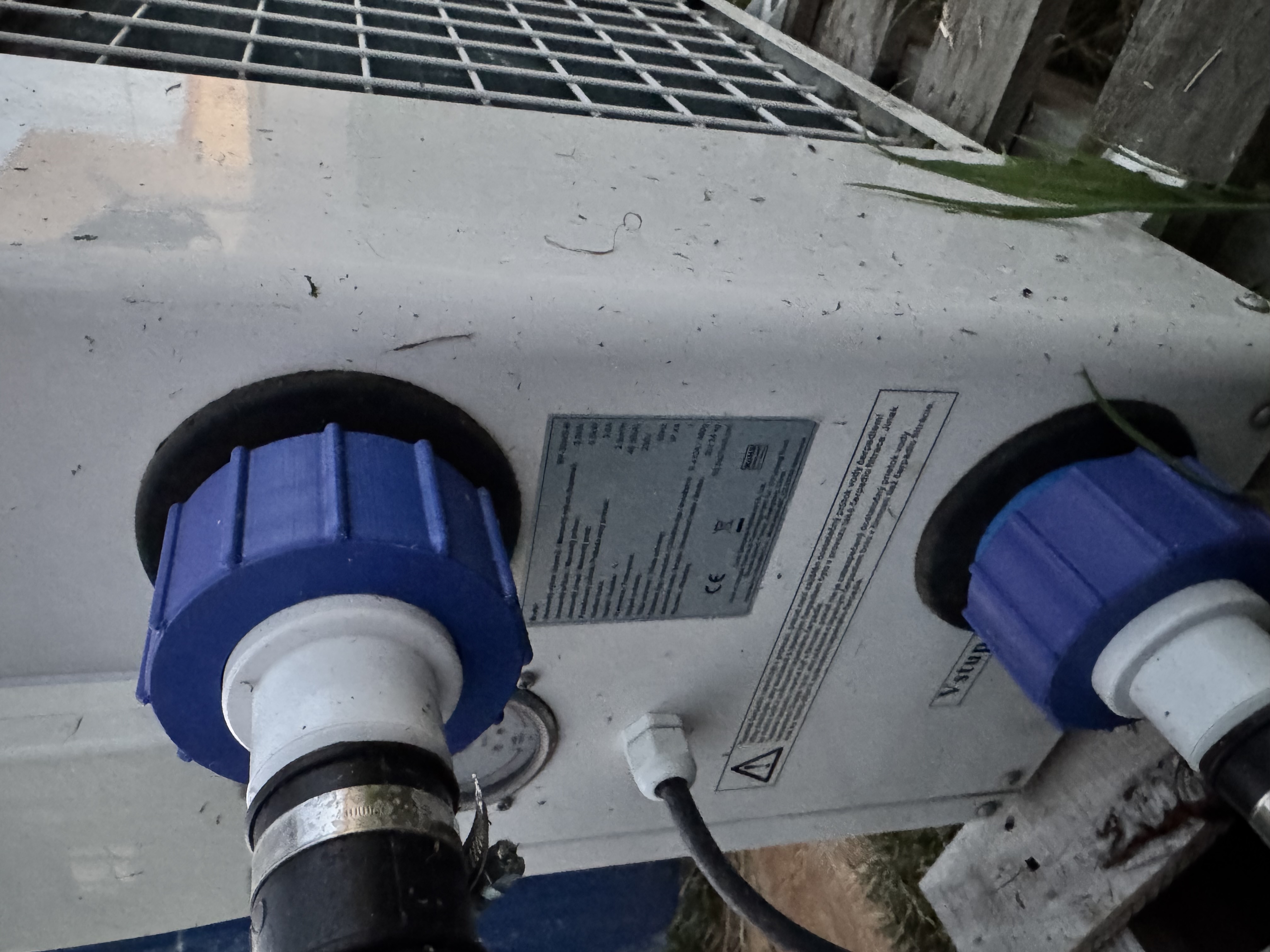 azuro pool heatpump union nut