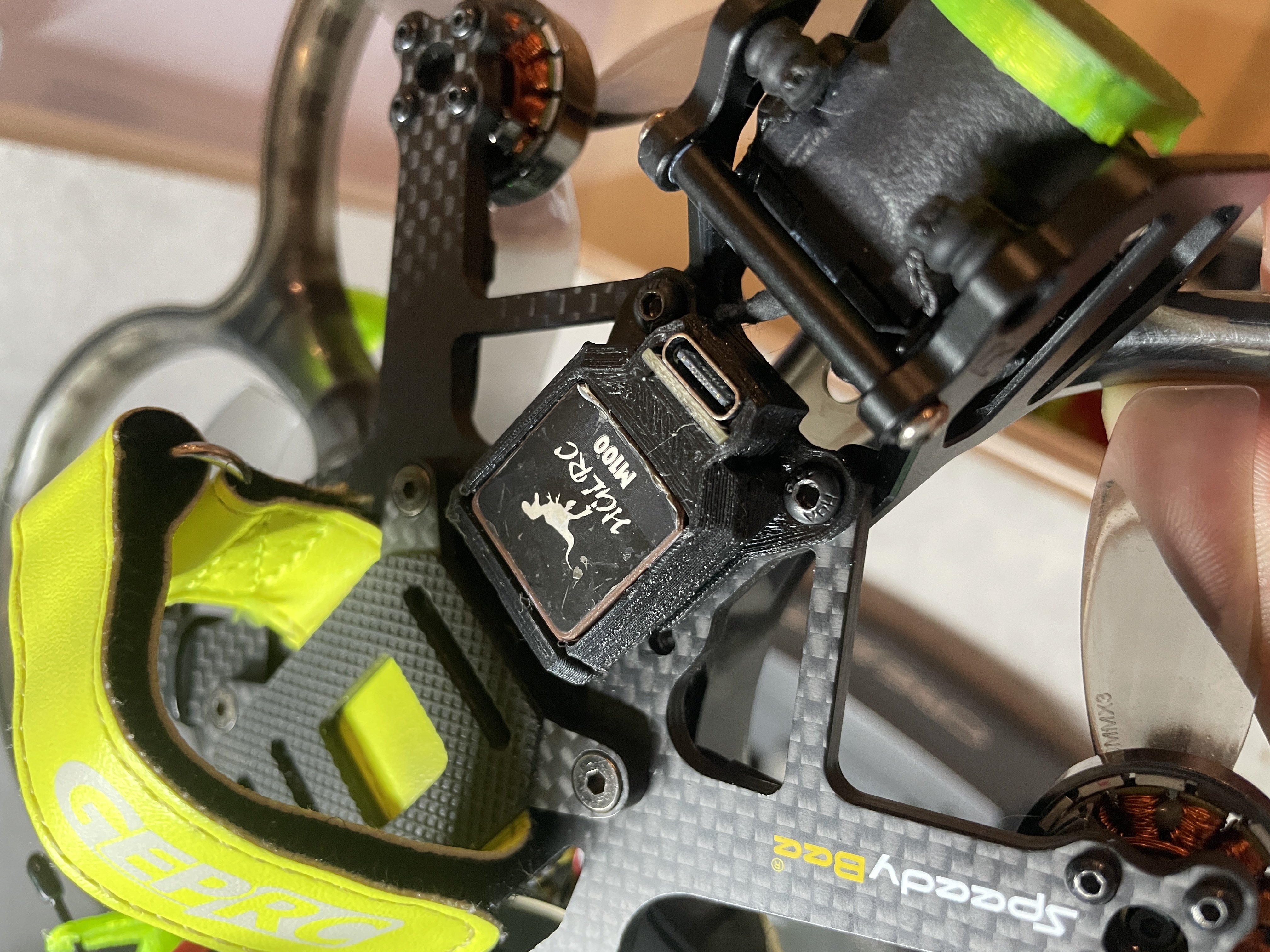 Bee35 gps M100 mount + usbC extension