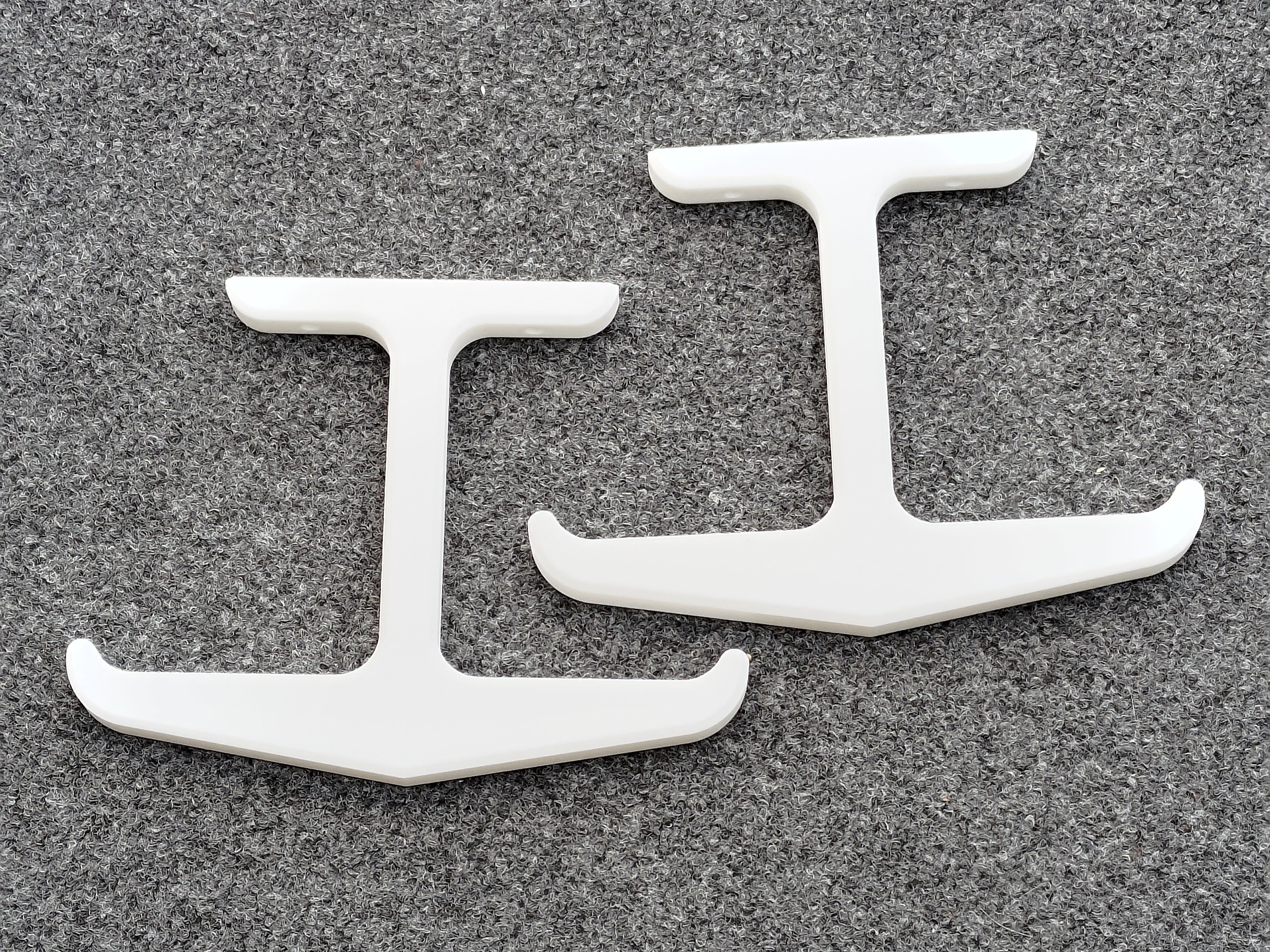 Miniatura 2 do modelo 3D Strong Ceiling Storage Hook