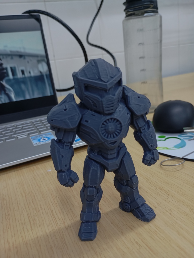 Figura De Titanes Del Pacífico