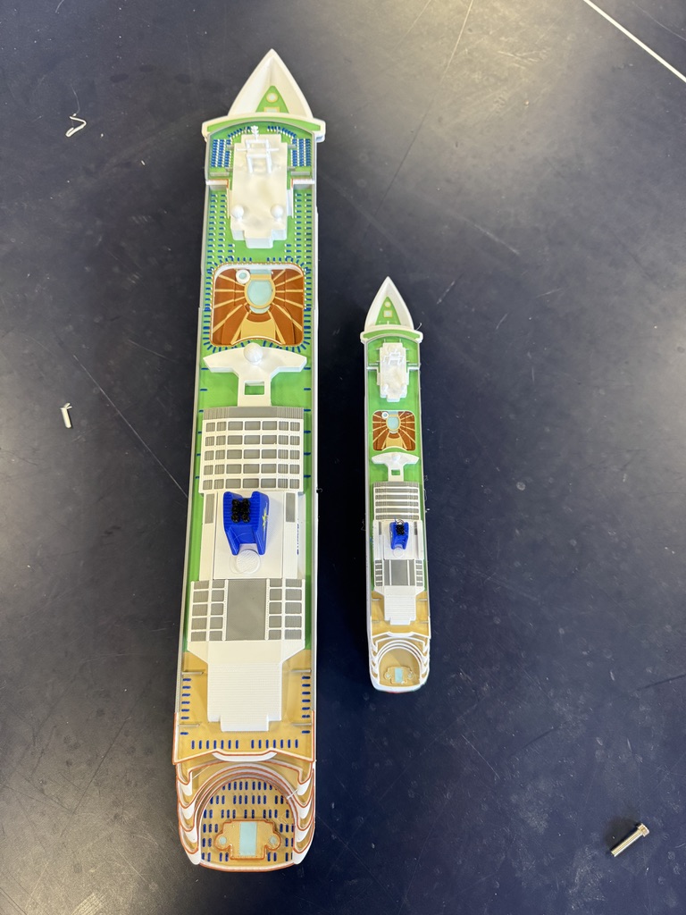 C1 INDX 11 Colour test print - P&O Cruises Aurora 1:500 Scale — miniatura 3
