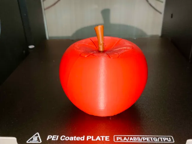 Twist Reveal Apple – Rotating Core Sculpture