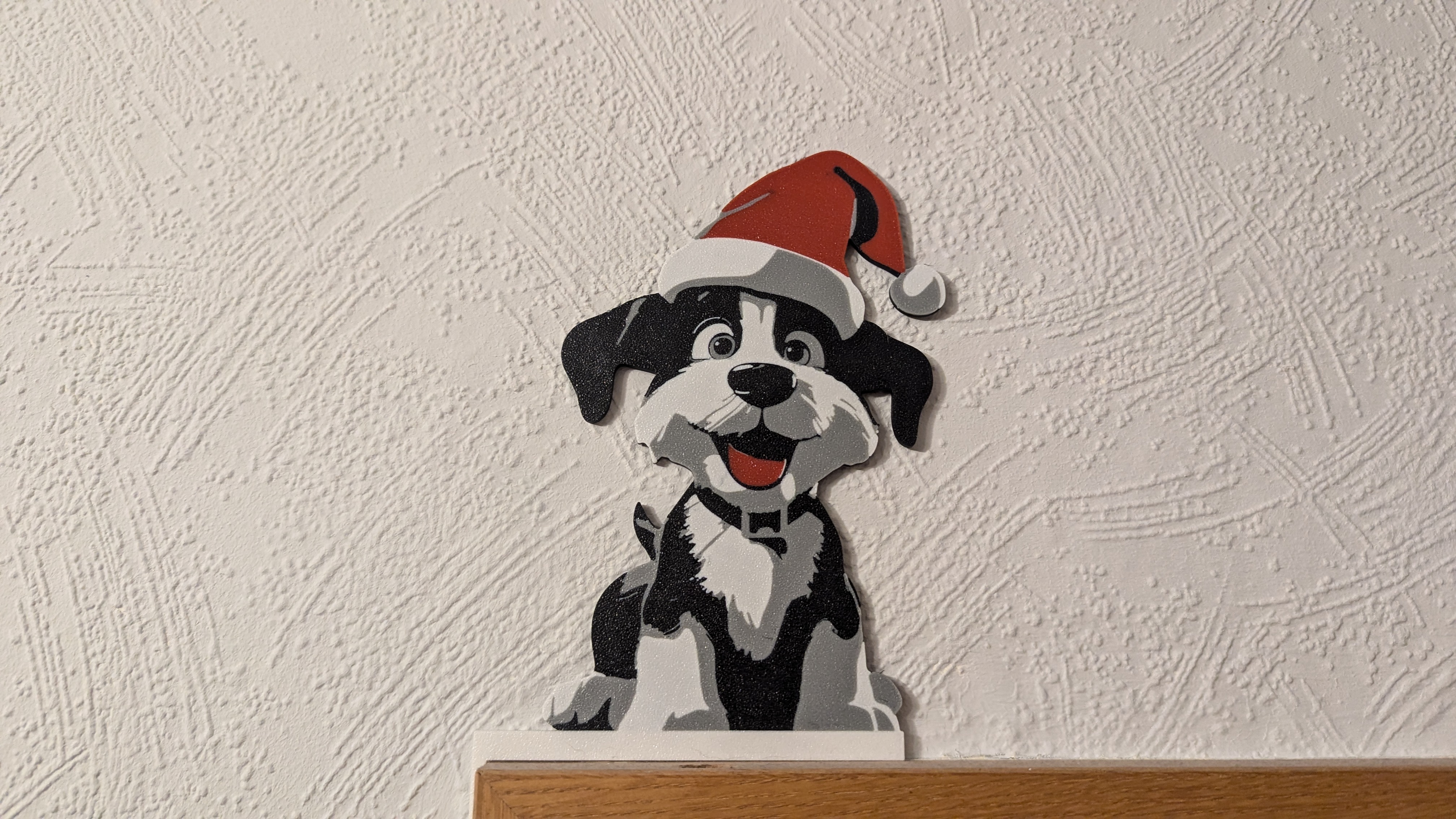 Türrahmenbild mit Comichund