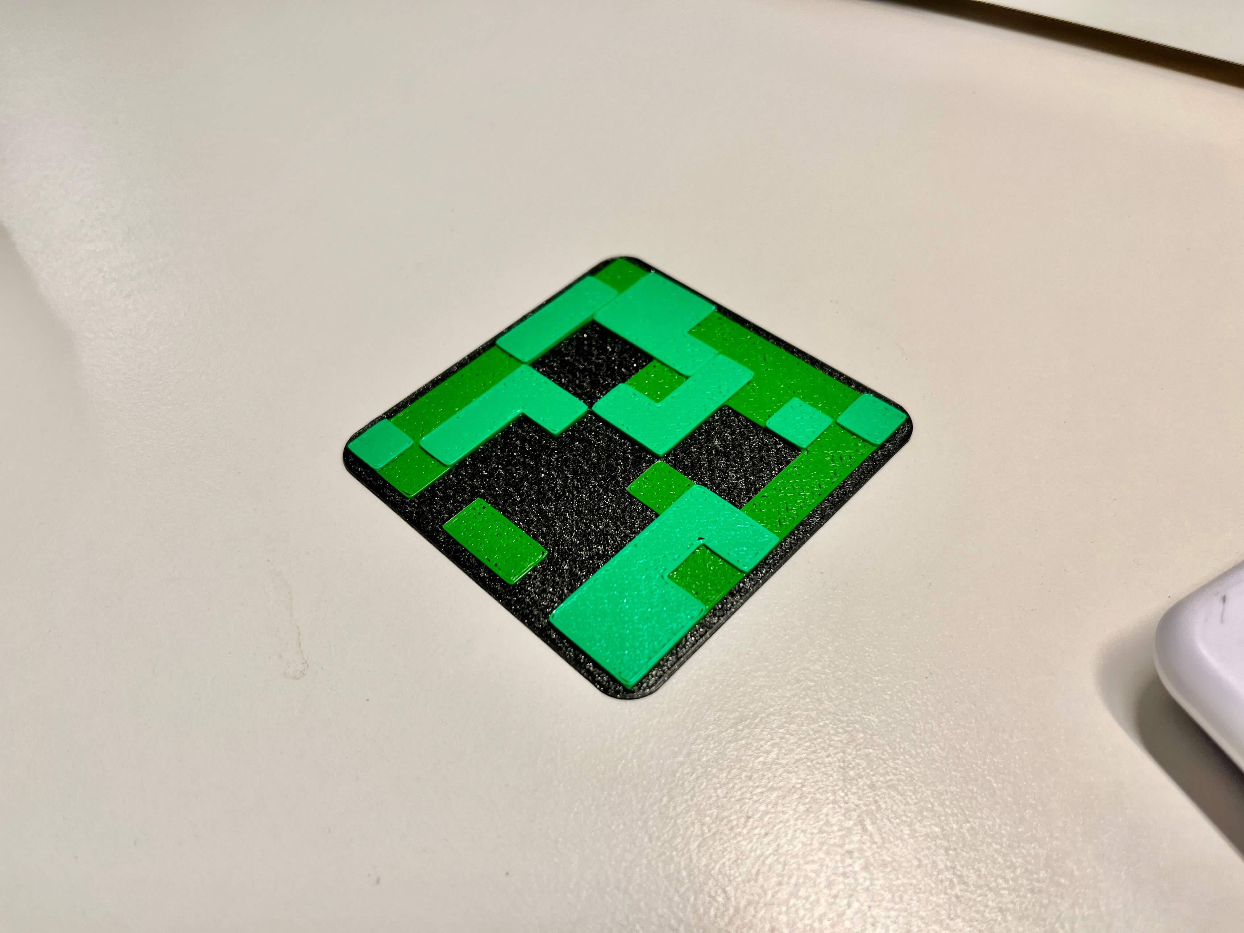 Miniatura 4 do modelo 3D Minecraft Creeper coaster