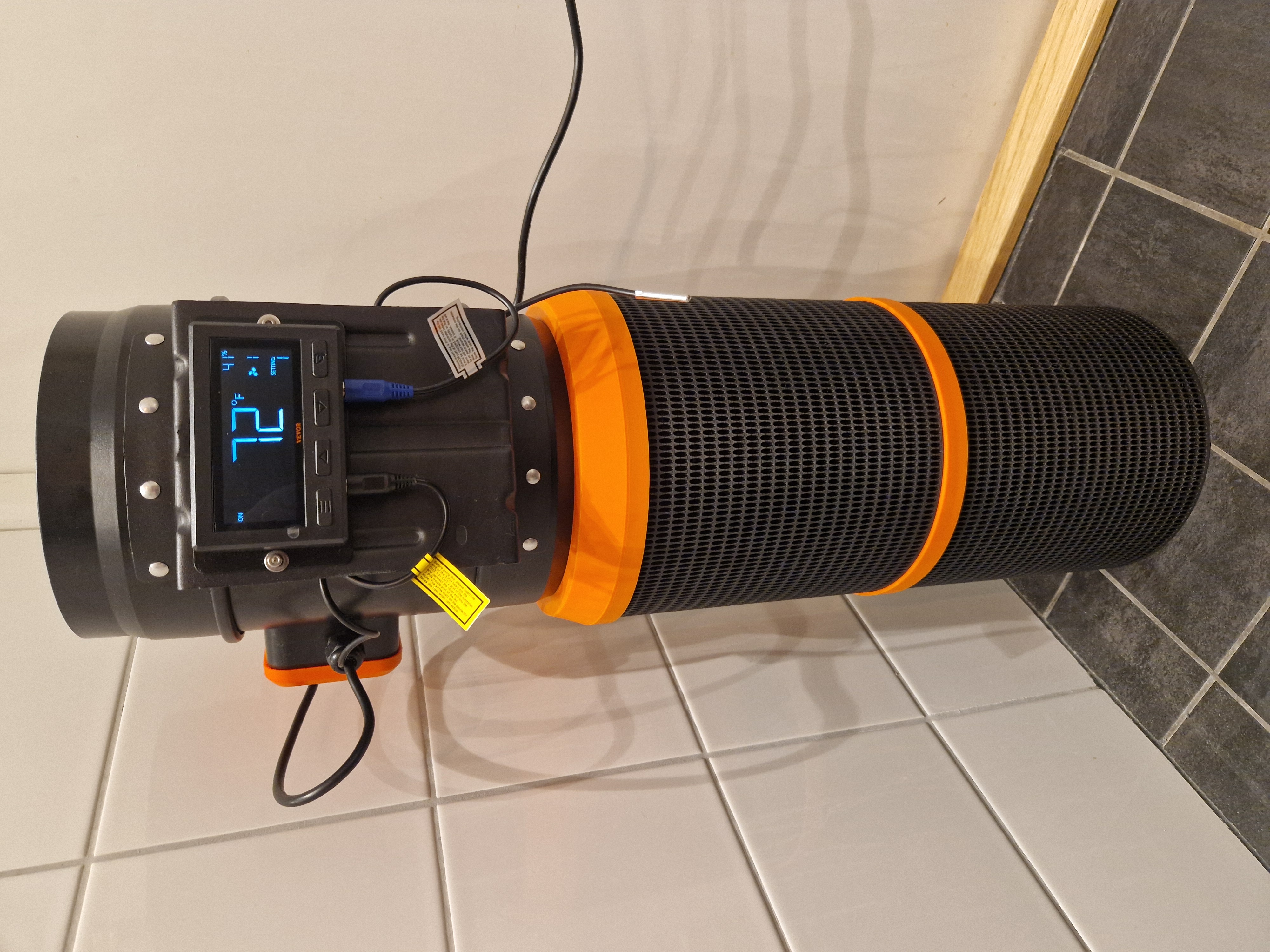 Air purifier, removes smell, gas, VOCs, (particles?)