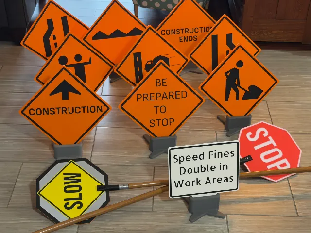 Children's Construction Zone Play Signs and STOP/SLOW Paddle