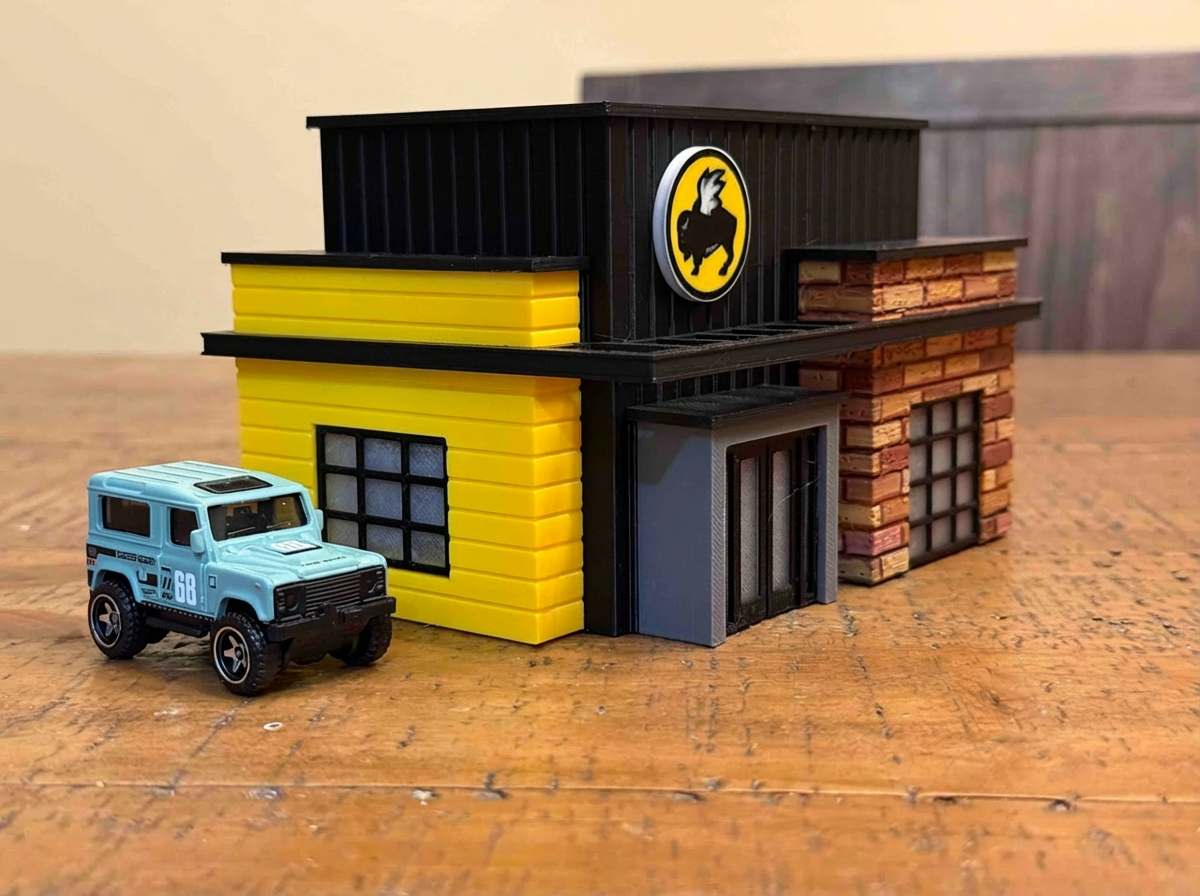 1/64 Buffalo Wild Wings Diorama — thumbnail 2