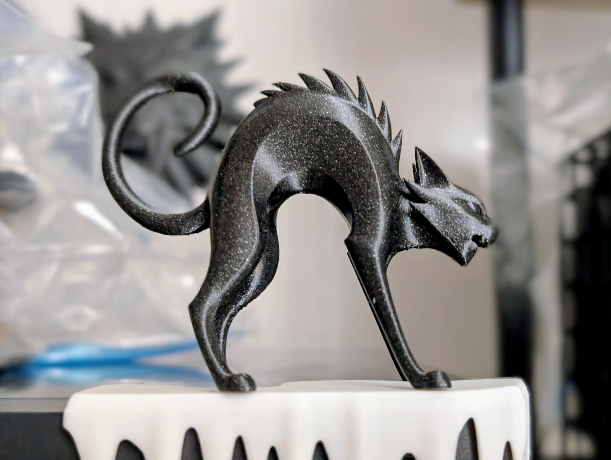 Scaredy Cat – Black Cat Sculpture