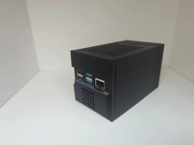 Raspberry Pi 4B Case with 60 mm Noctua Fan