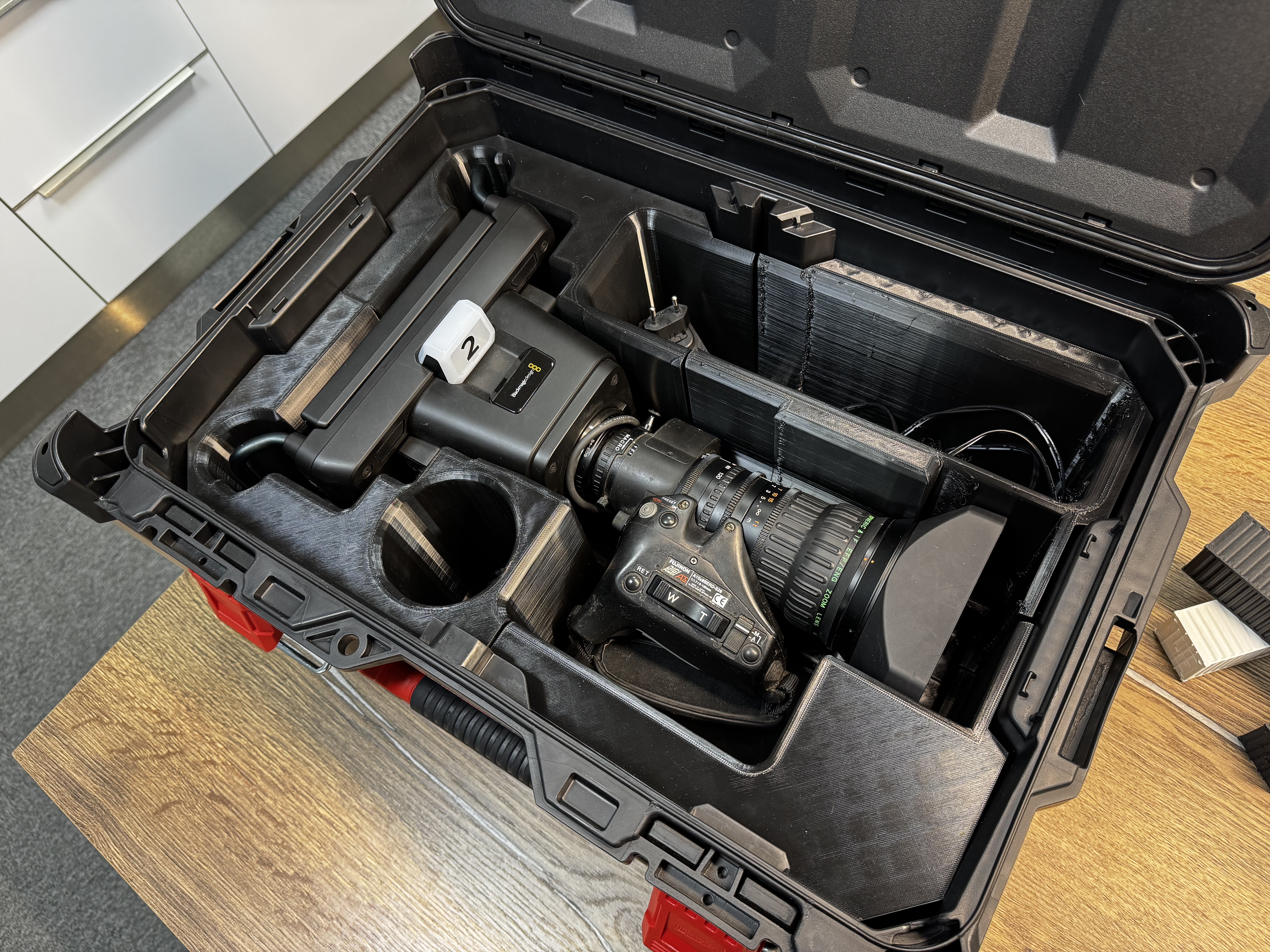 Blackmagic Studio Camera 6k PRO padding