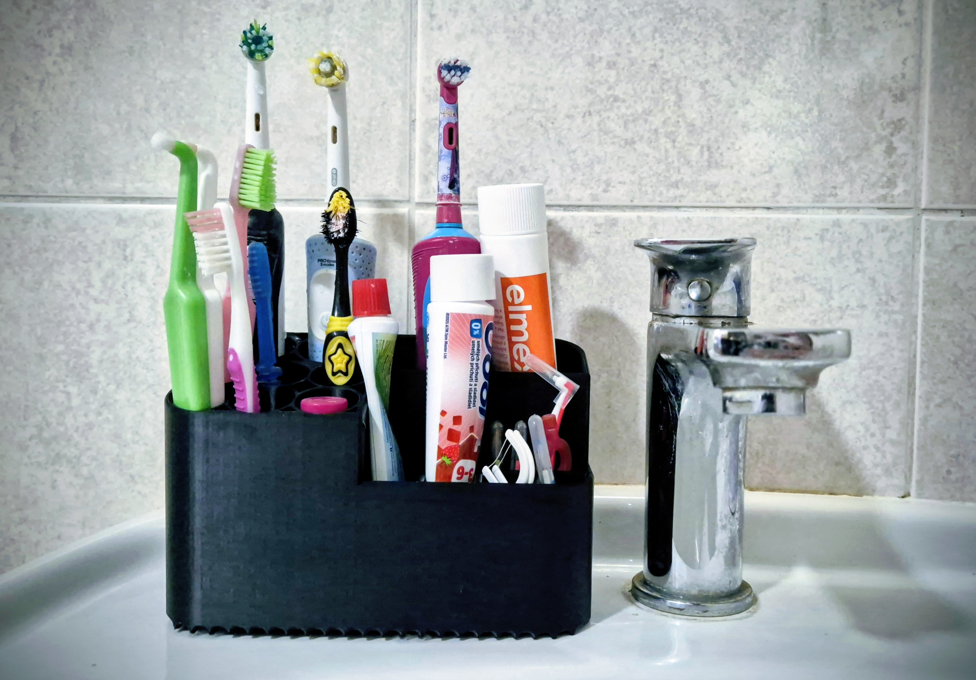 Oral care organizer