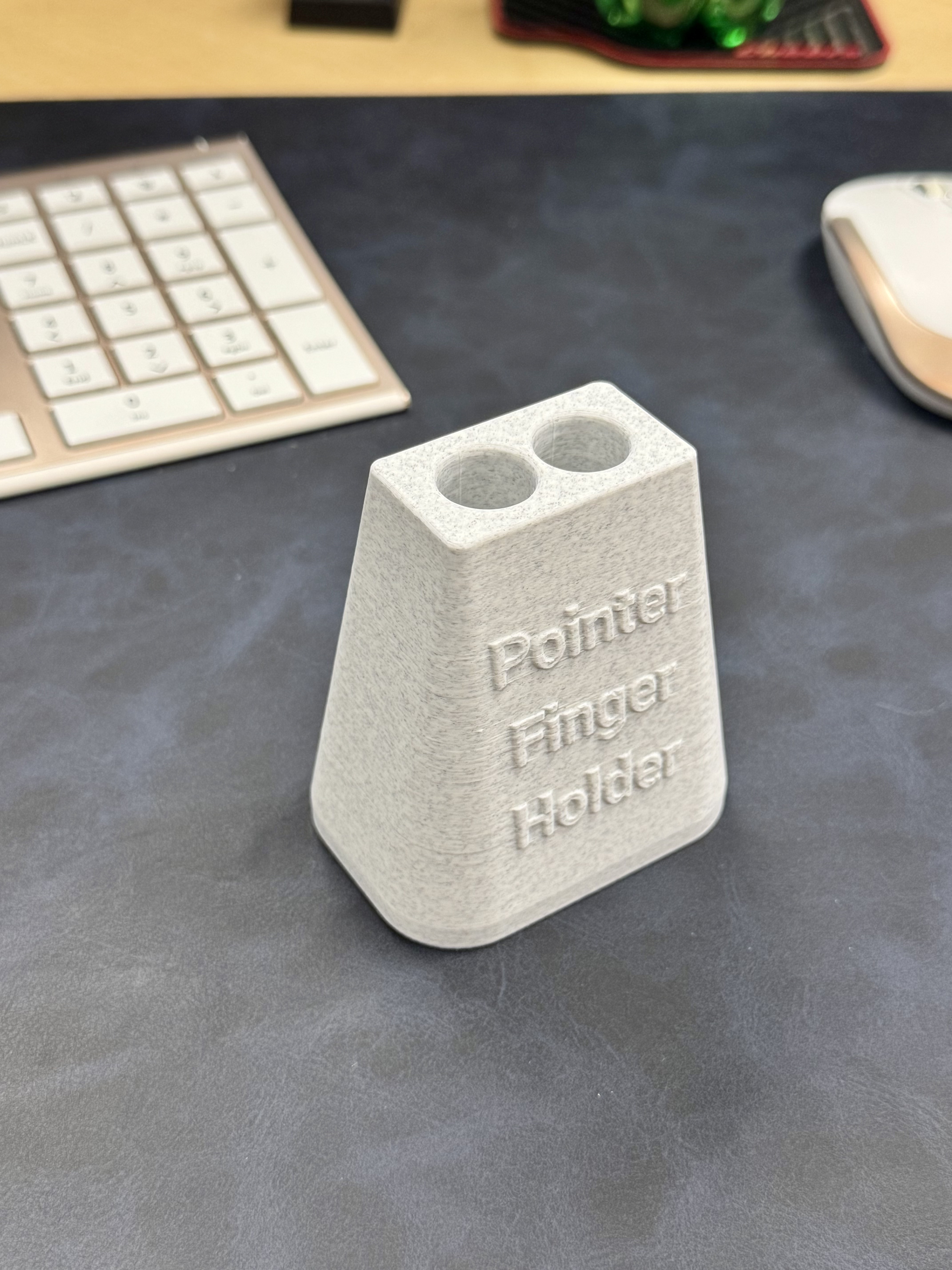 Miniatura 4 do modelo 3D Pointer Finger Holder
