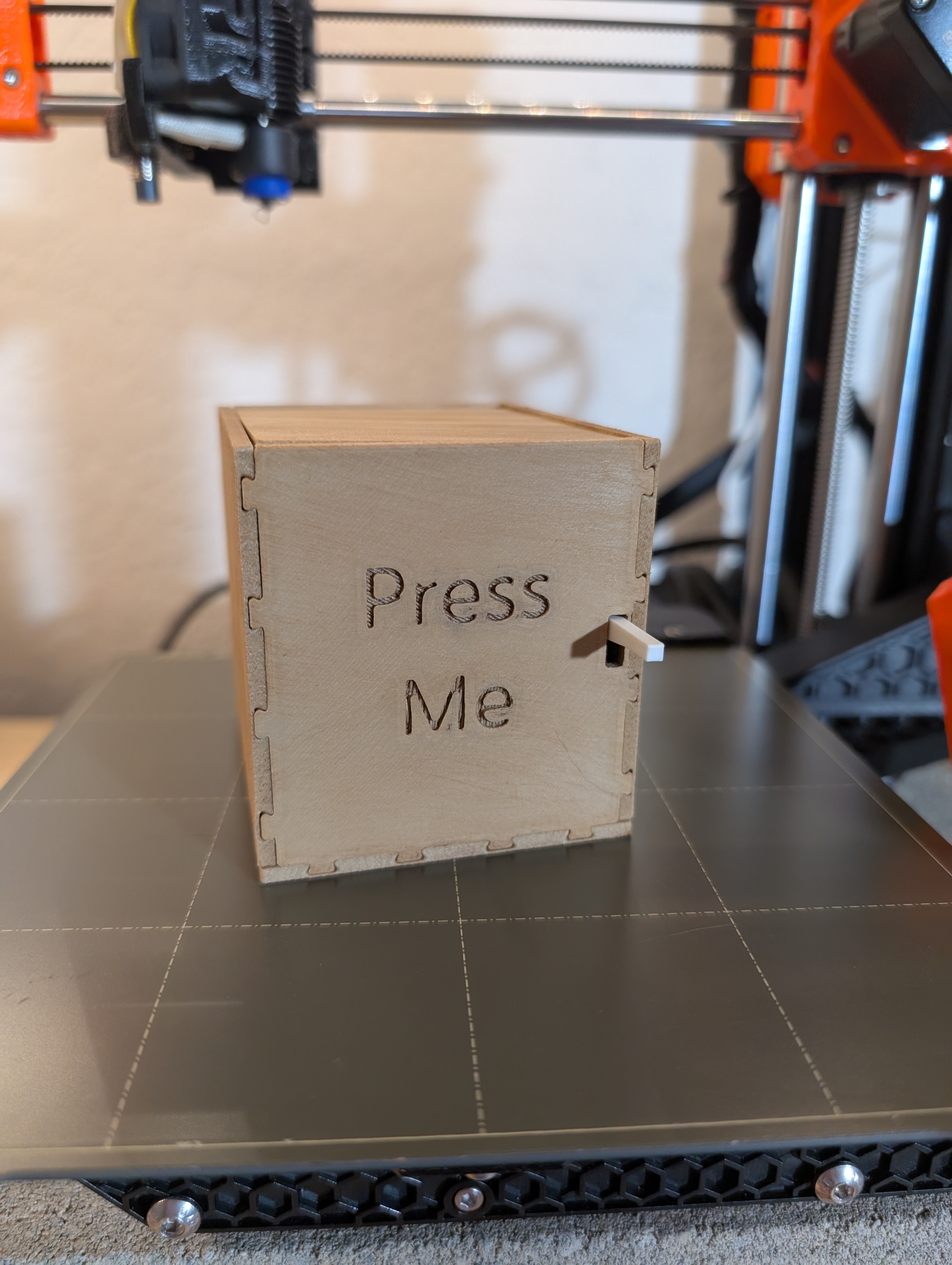 Pop Up Middle Finger Box - Spring Loaded, Fully 3D Printed, No Supports, Easy Assembly — thumbnail 2