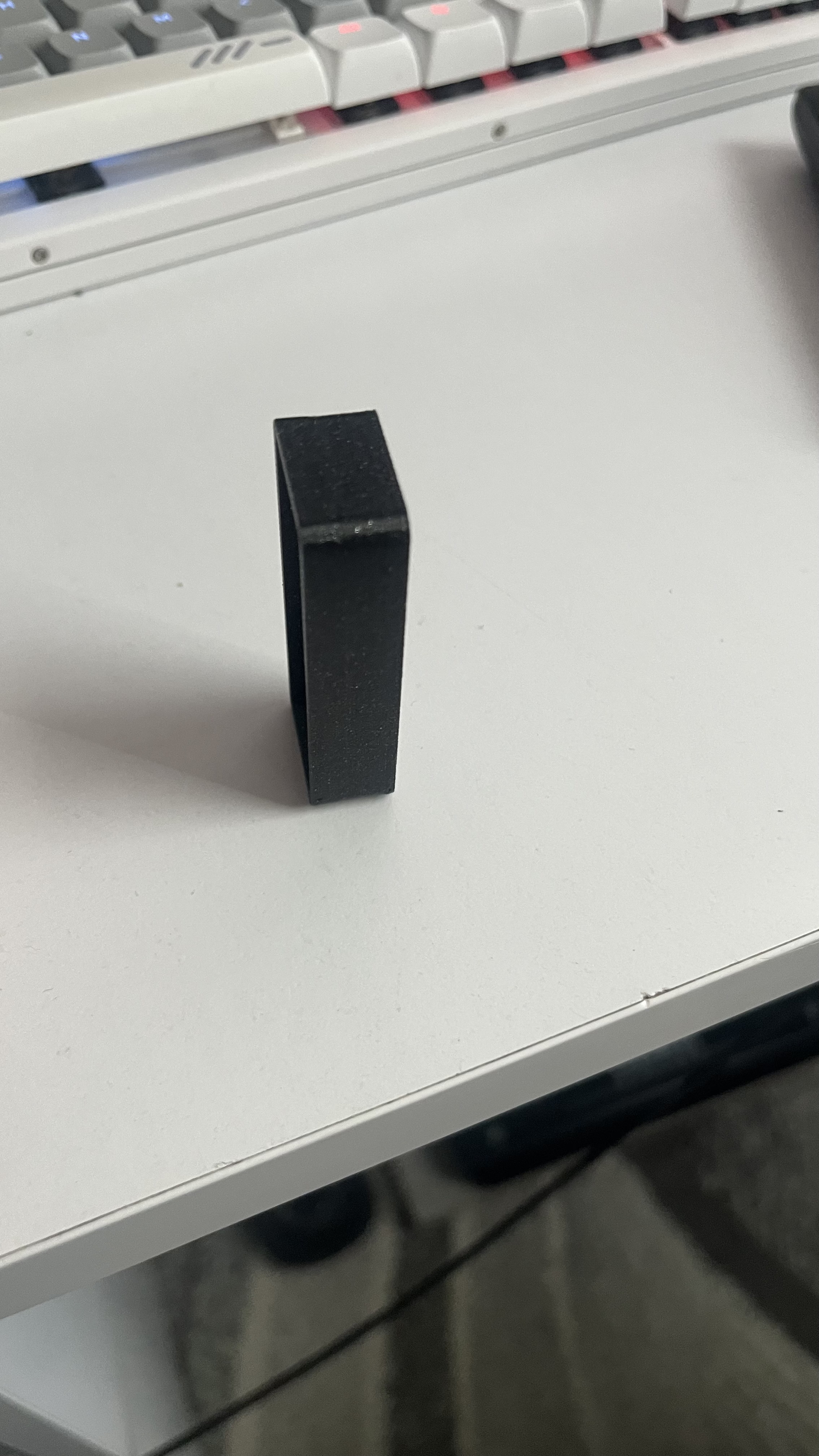 Miniatura 5 do modelo 3D leveling the table