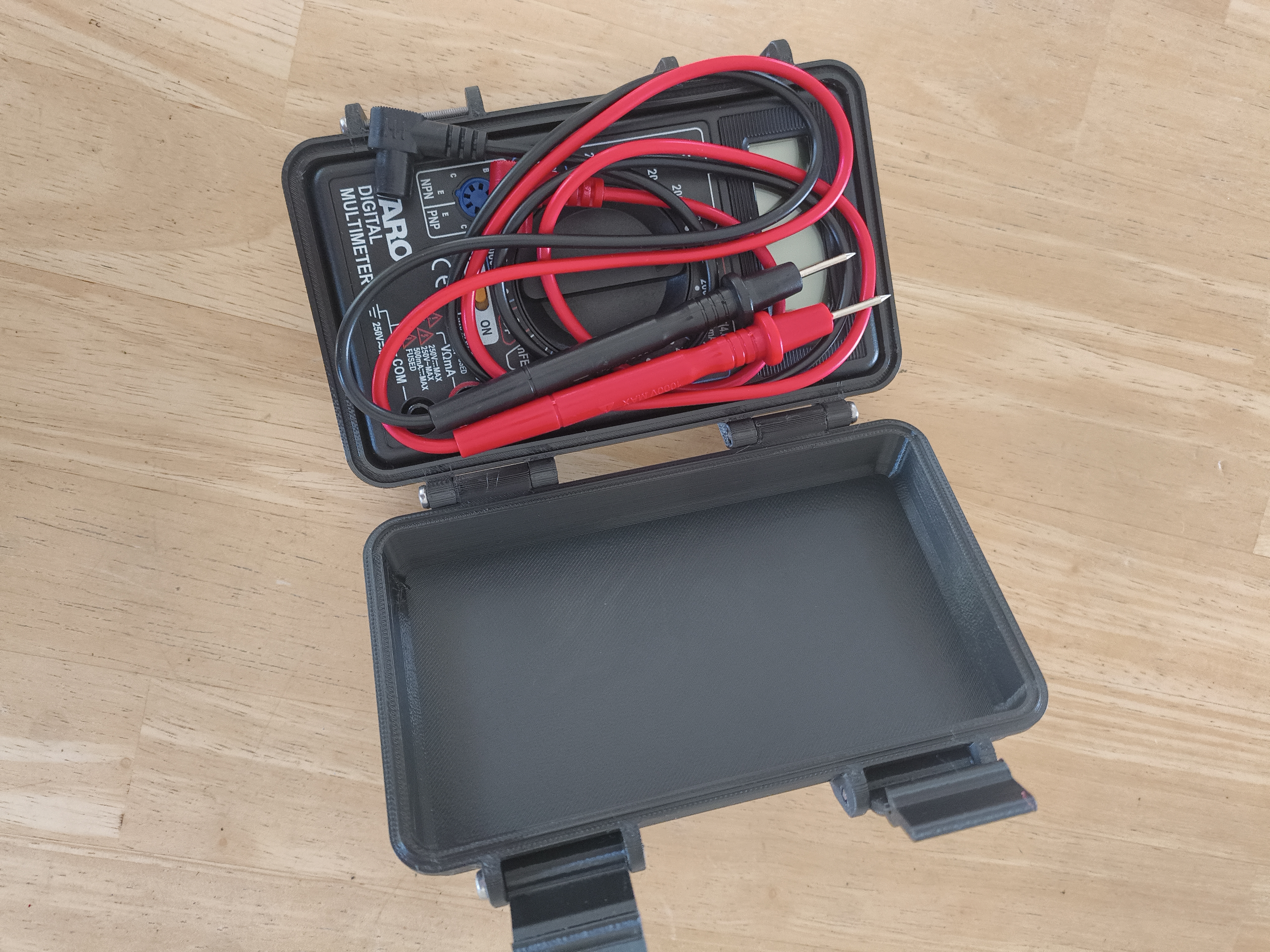 rugged box for cheap multimeter — miniatura 2