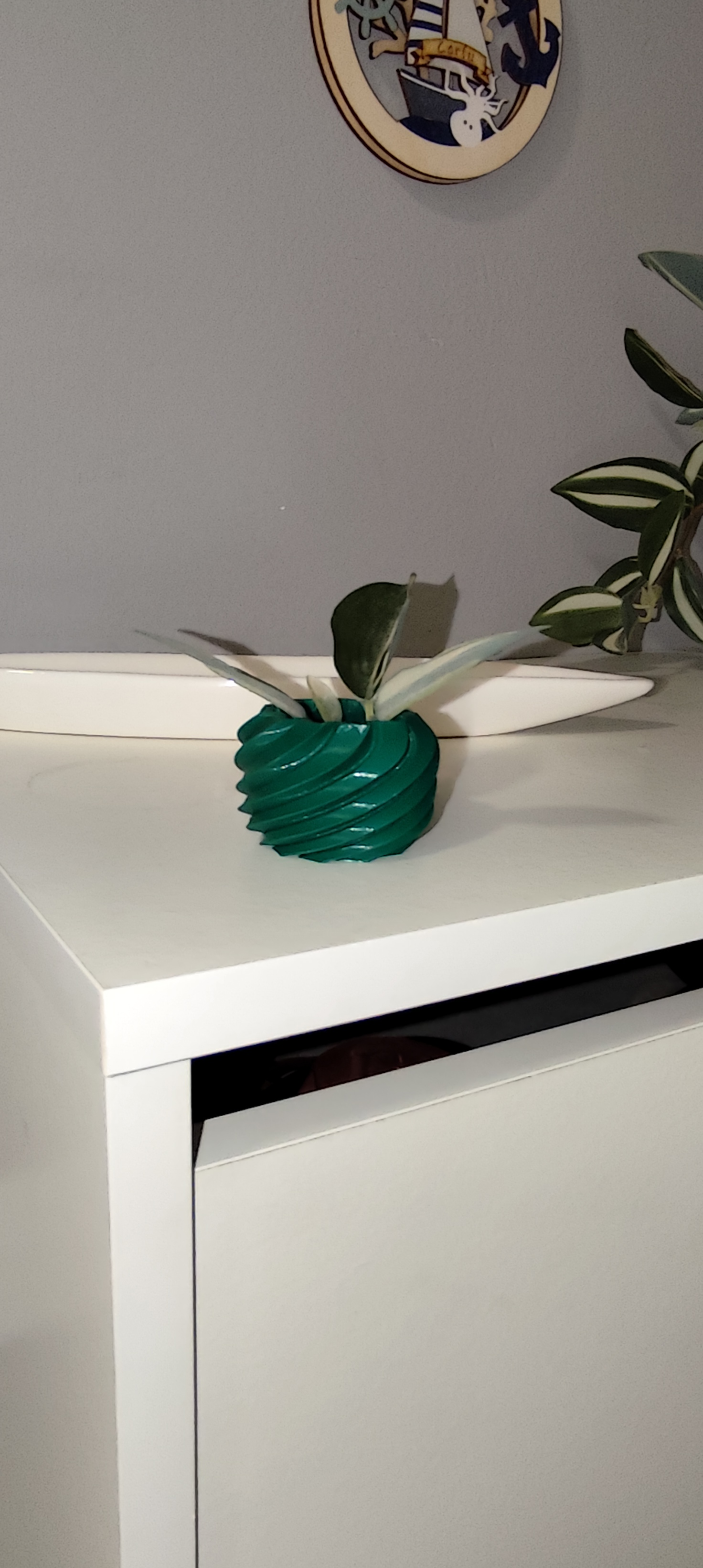 Spiral vase