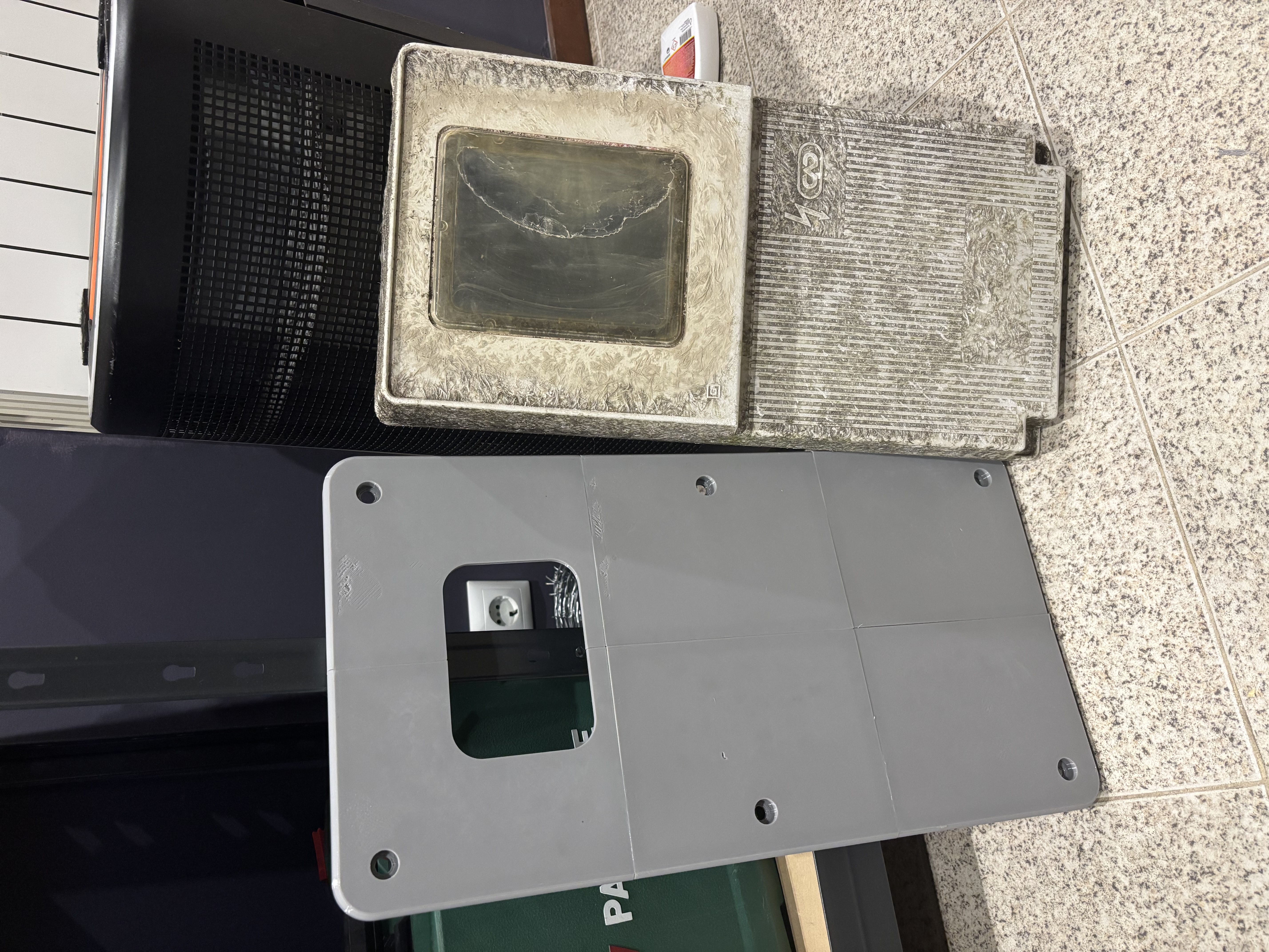 Electricity meter lid — miniatura 2