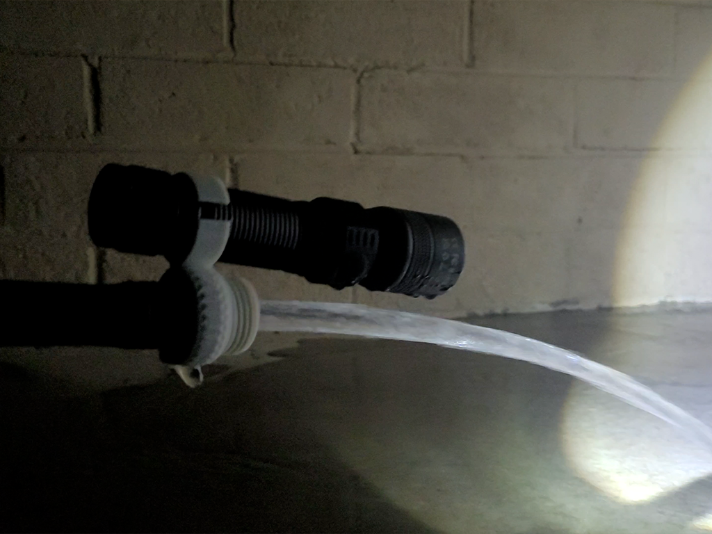 Useless Hose Nozzle (Flashlight Adapter) — miniatura 2
