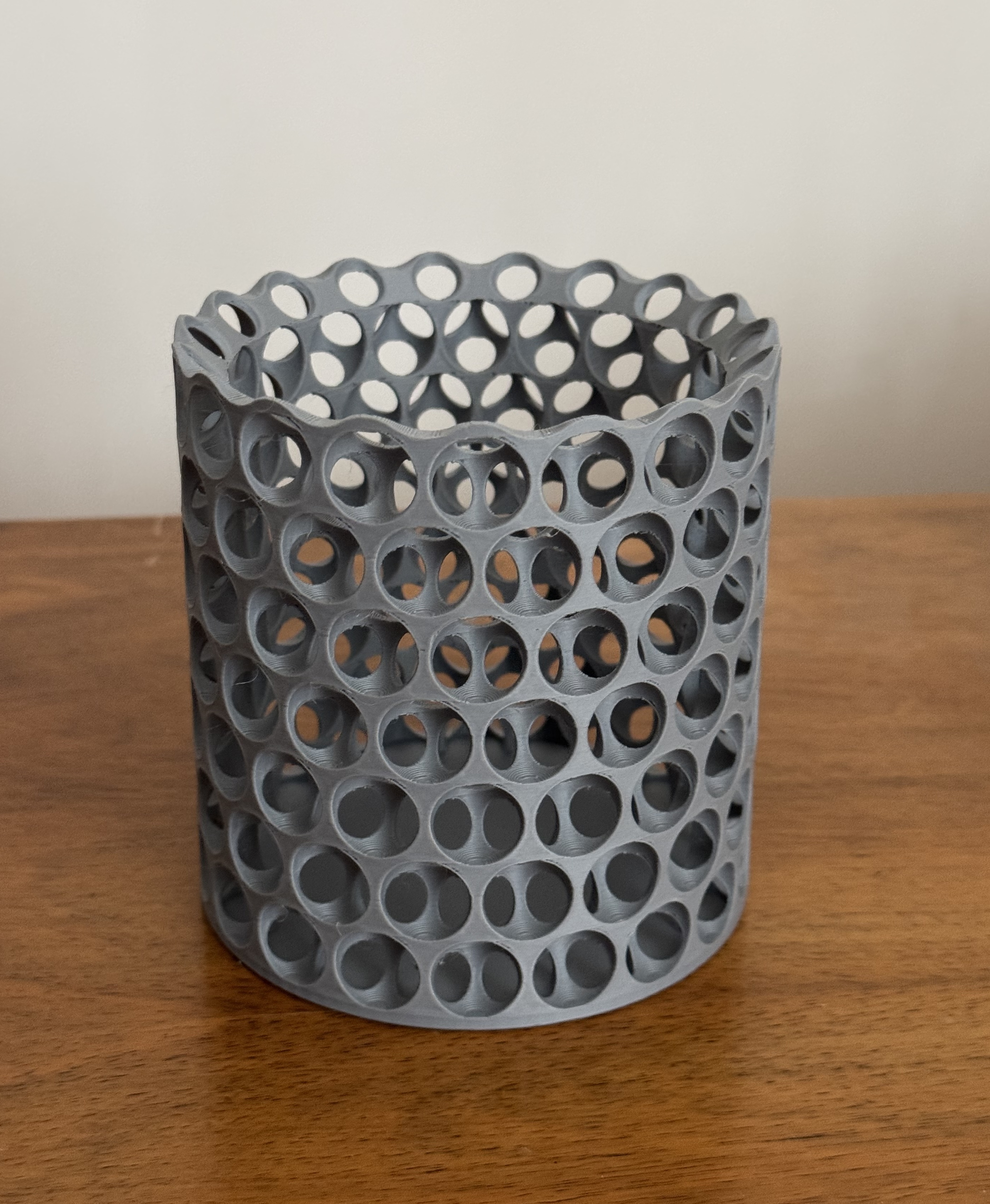 Pencil pot (Cheese grater pattern)