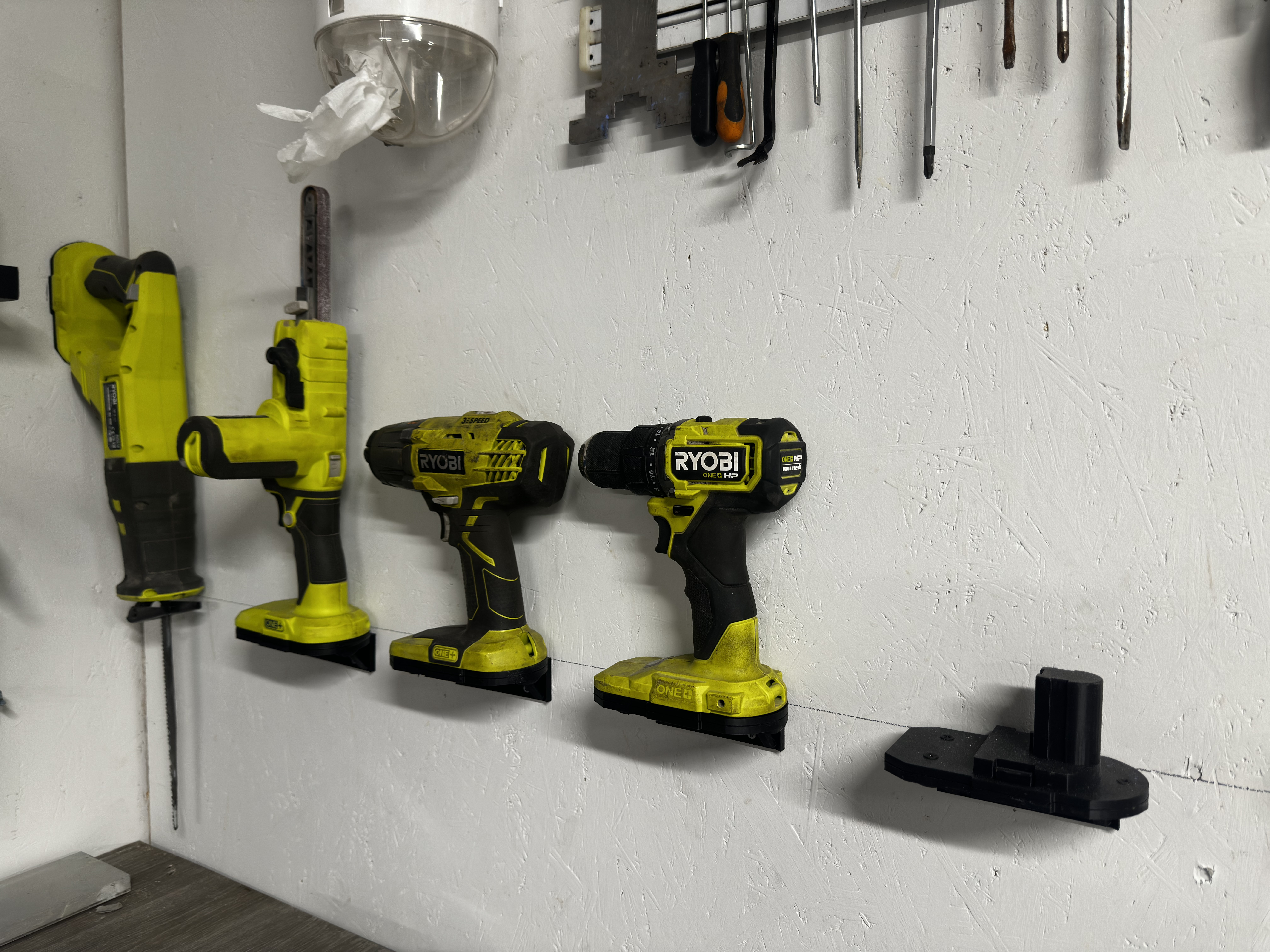 Ryobi ONE+ 18V Wall Mount – Modular 2-Part System 3D model