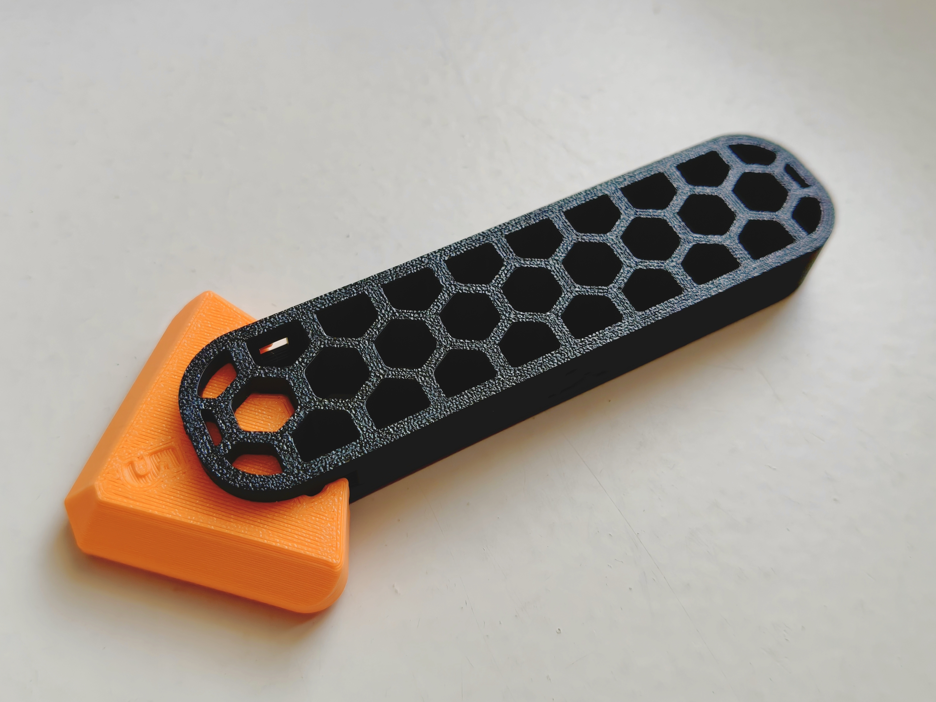 Miniatura 2 do modelo 3D Silicone Caulking Tool