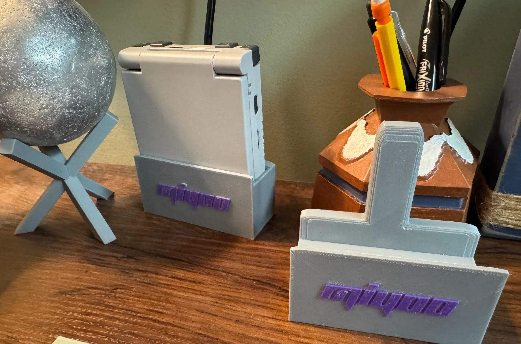 Miyoo Flip Charging Dock