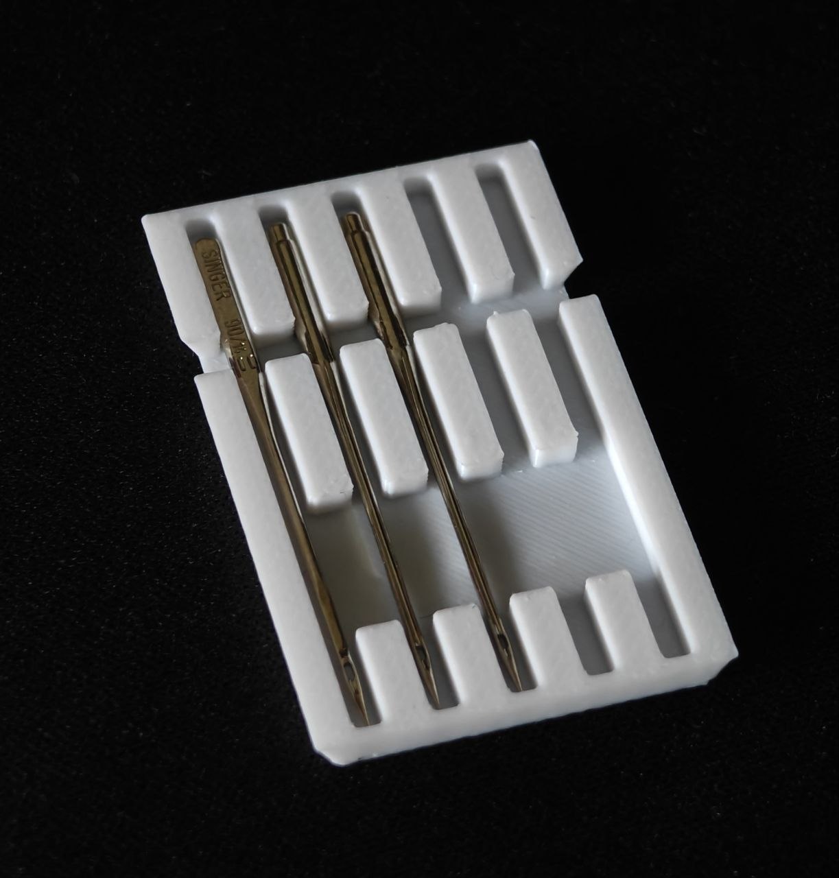 Sewing machine needles case — miniatura 3