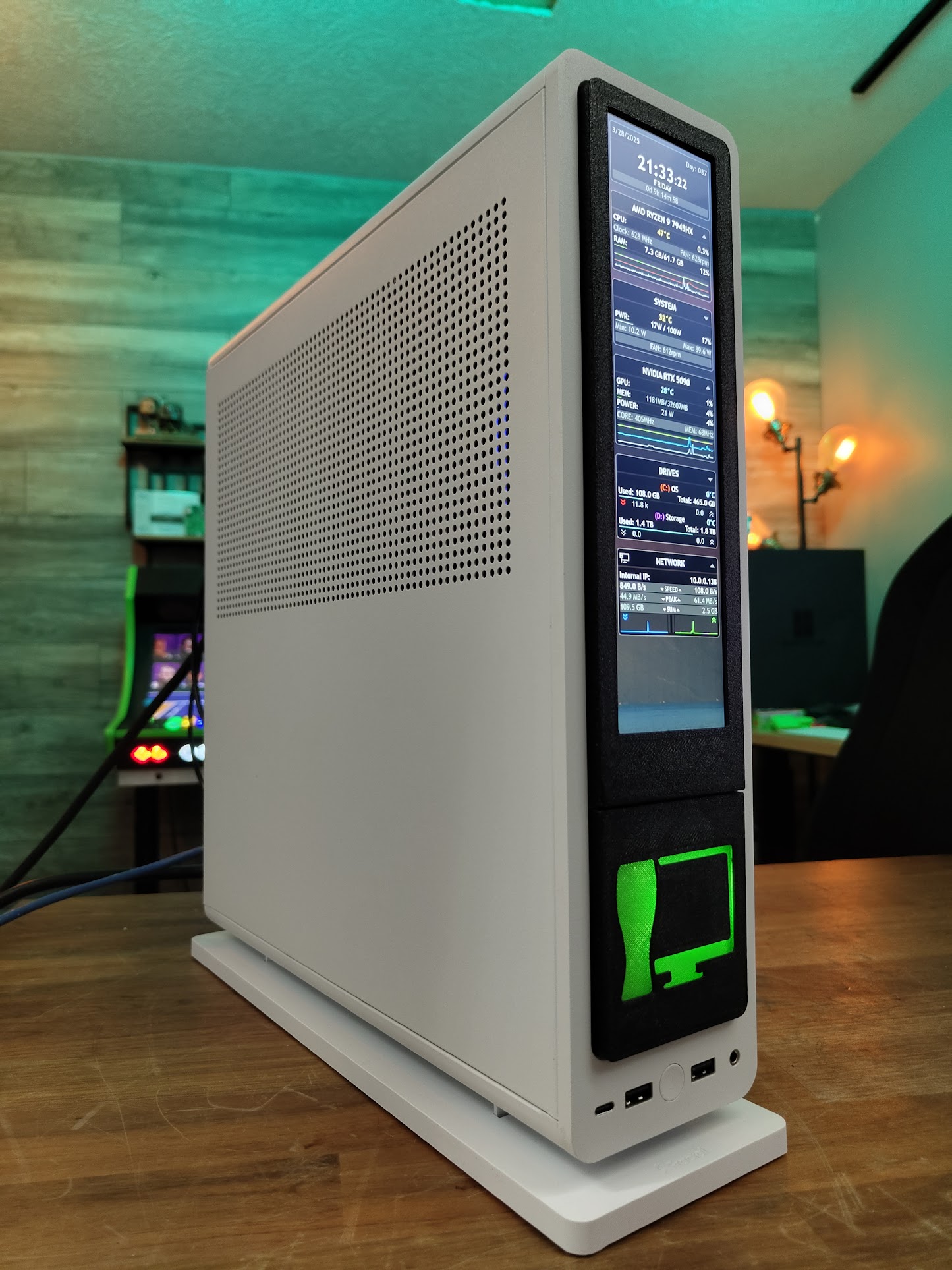 Fractal Design Ridge LCD Case Mod