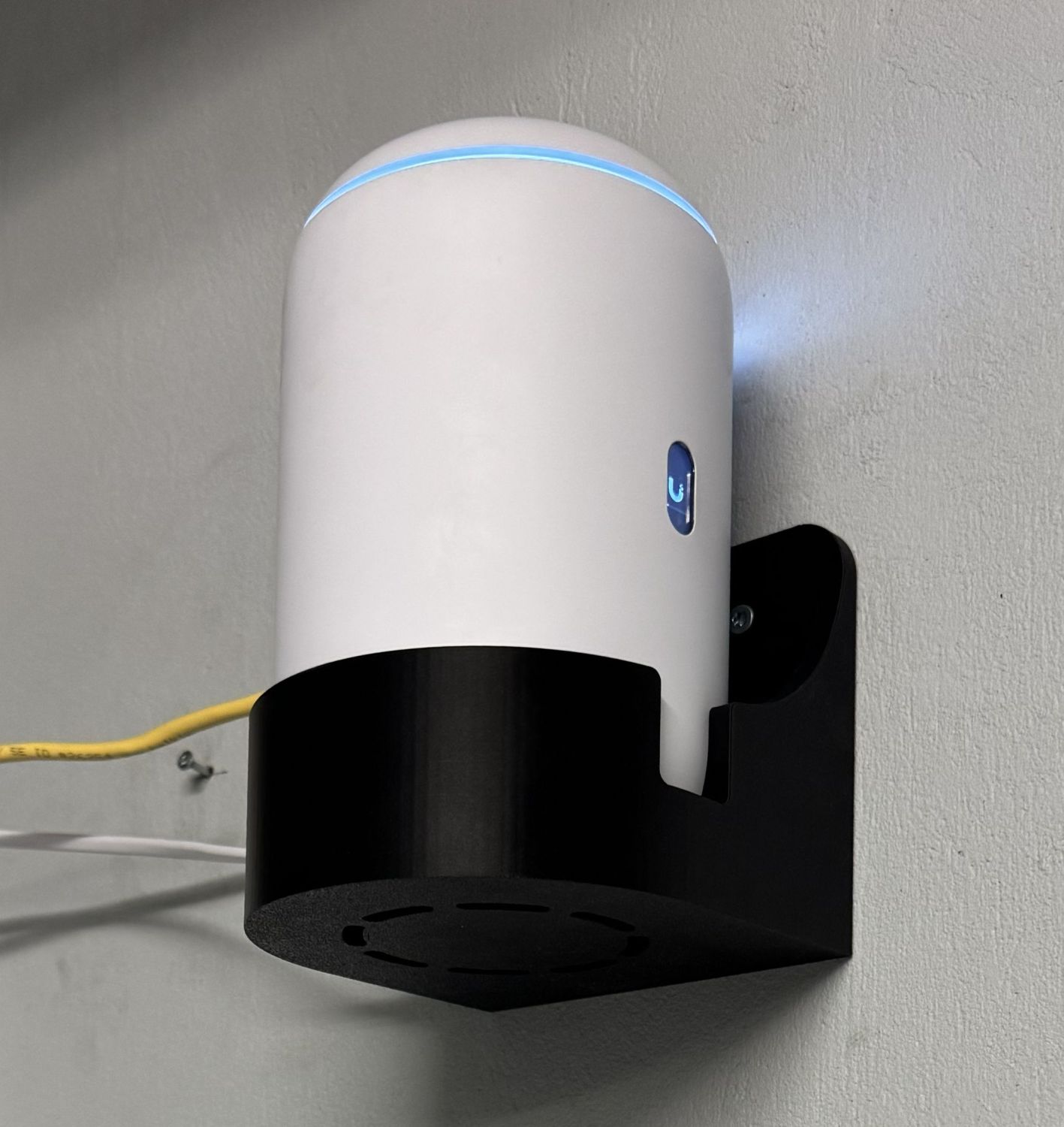 UDR7 wall mount — miniatura 2