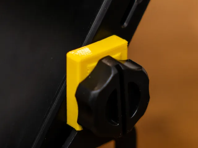 FeelWORLD LUT11S screen holder adapter