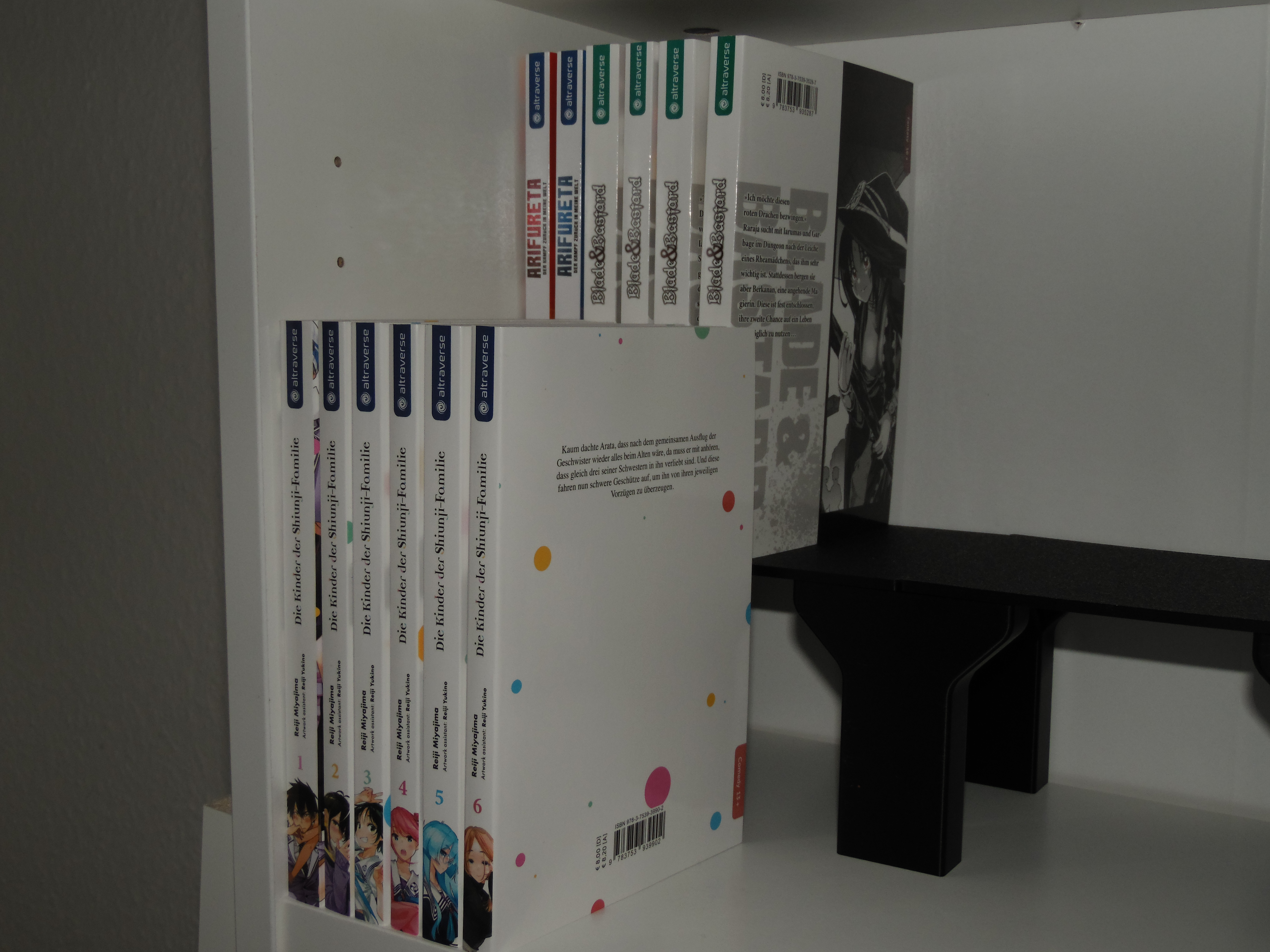 Manga risers for IKEA Billy bookshelf