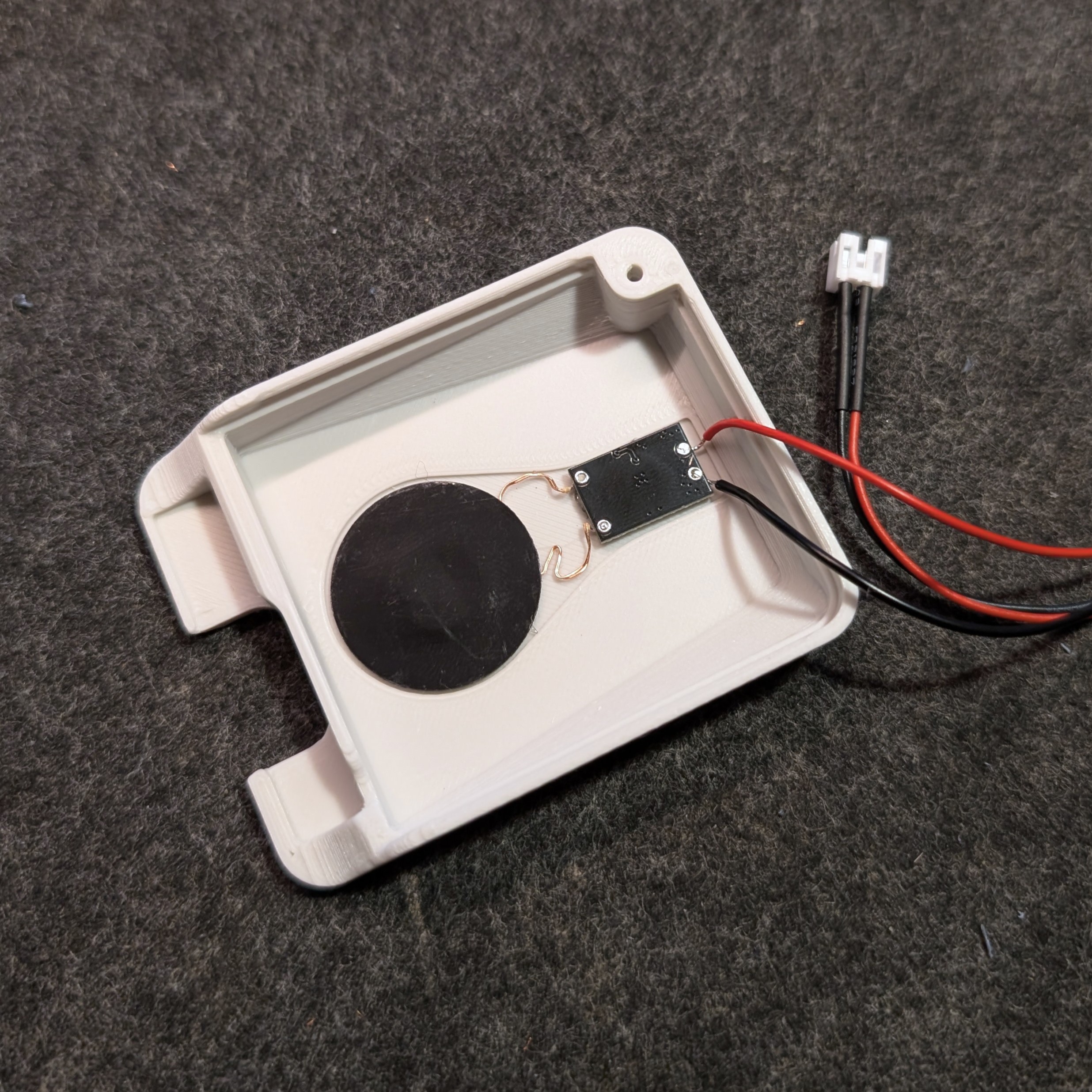 Wio L1 E-ink Wireless Charging Case