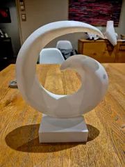 Koru statue