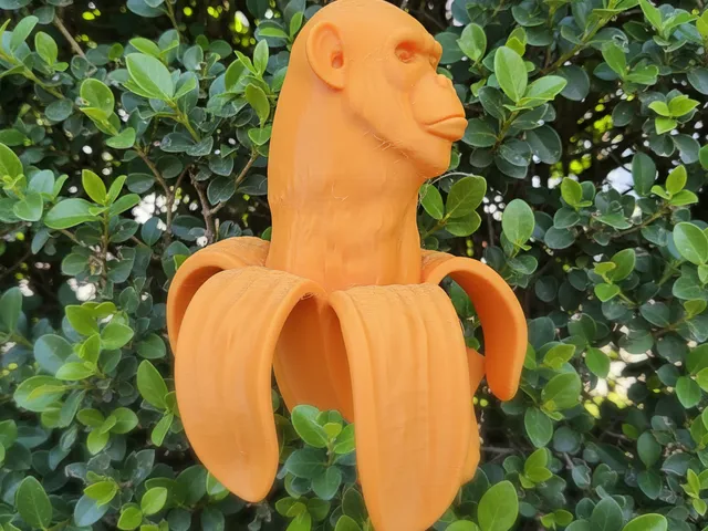 italian brainrot banana sculpted by an italian artist