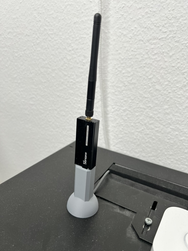 Vertical USB Stand e.g. ZigBee Dongle
