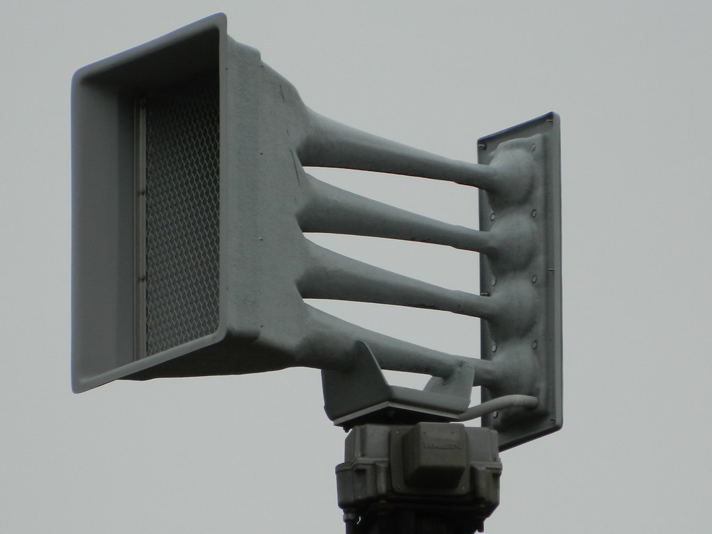Rotating Whelen vortex