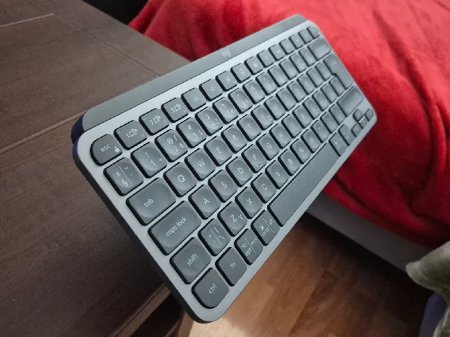 MX Keys Stand for a Living Room Table (F360 Parametric)